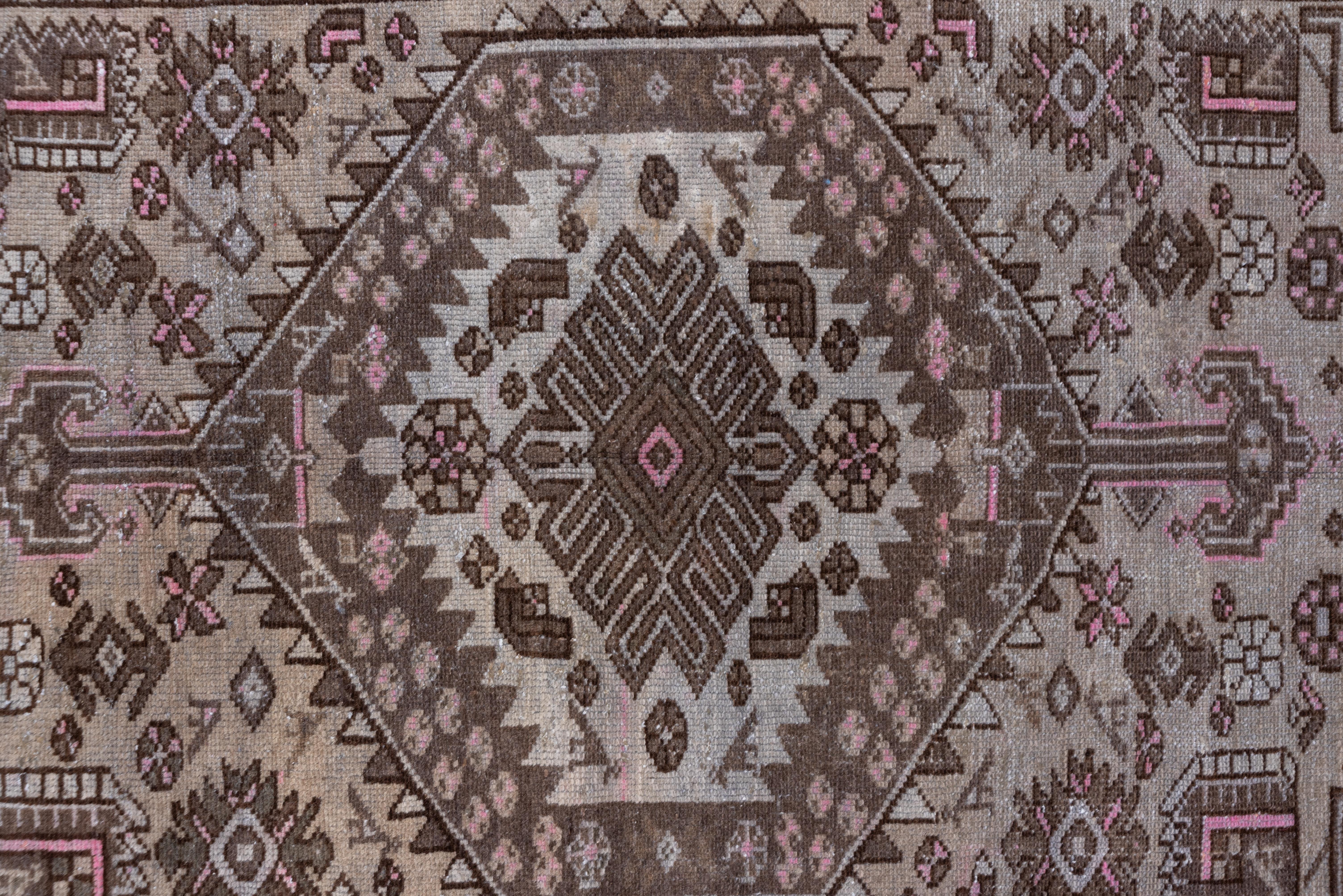 Antiker persischer Hamadan-Teppich mit rosa Pappeln (Persisch) im Angebot