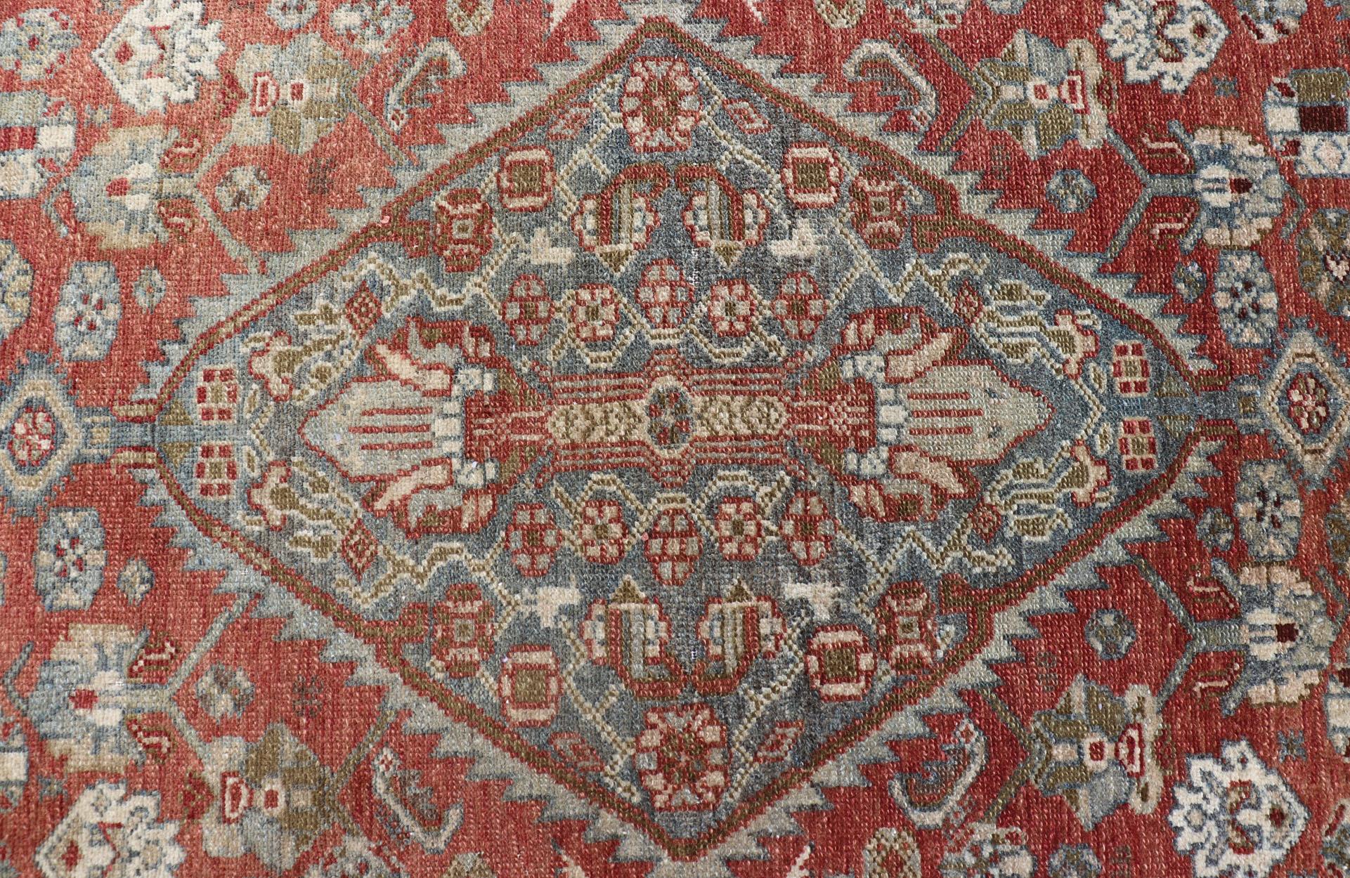 Antiker persischer Hamadan-Teppich mit reichen geometrischen Motiven aus Persien  3'3 x 6'0 (Malayer) im Angebot