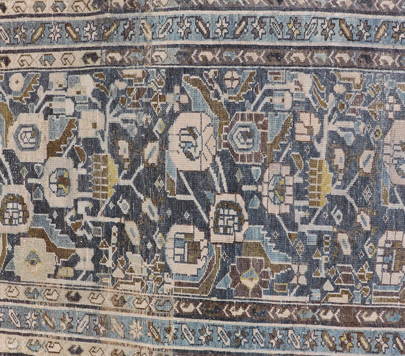 Antiker persischer Hamadan-Läufer in All-Over-Blumen- und Geometrisch 3'1
