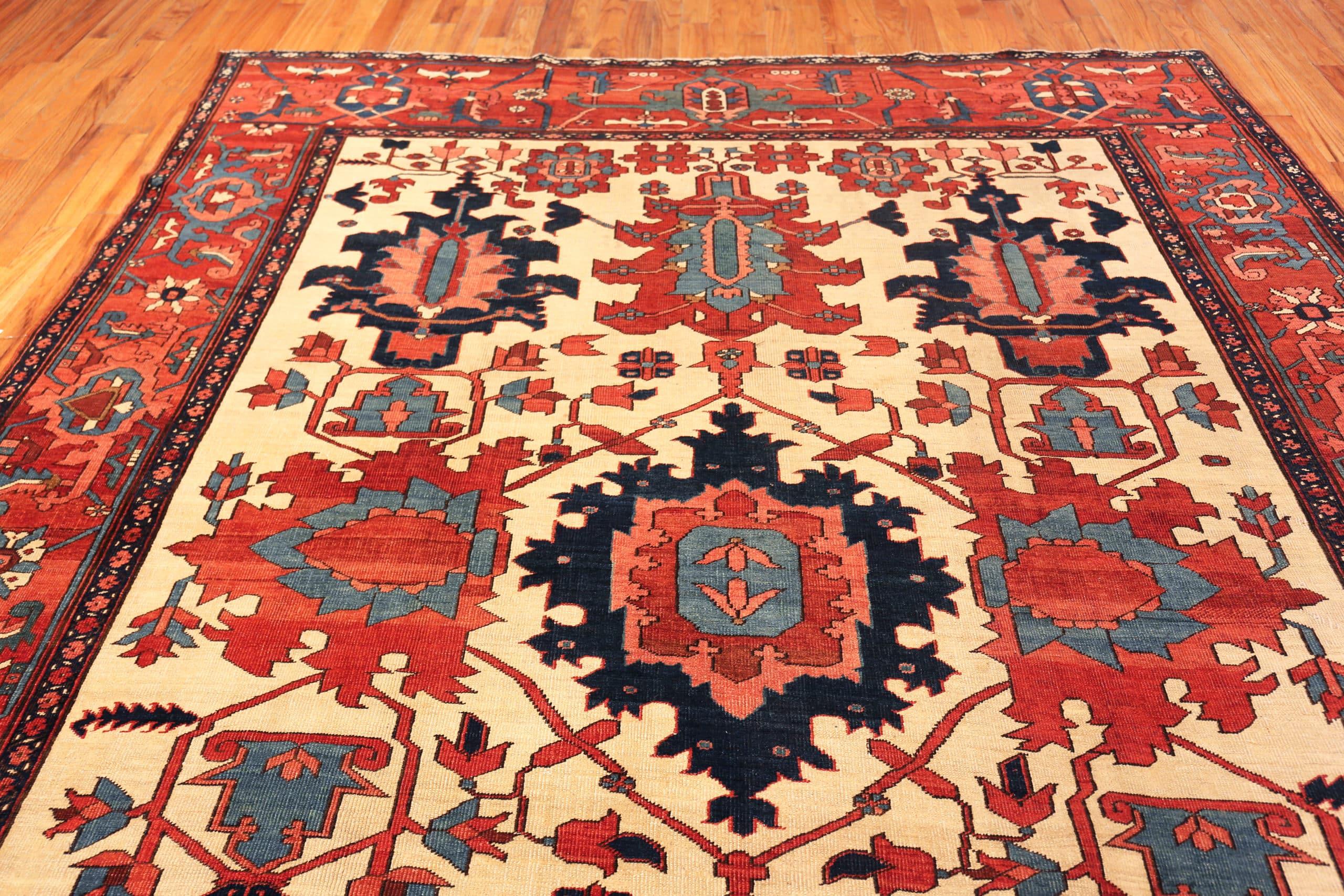 Nazmiyal Collection Antique Persian Heriz Area Rug. Size: 9 ft 2 in x 13 ft 4 in 2