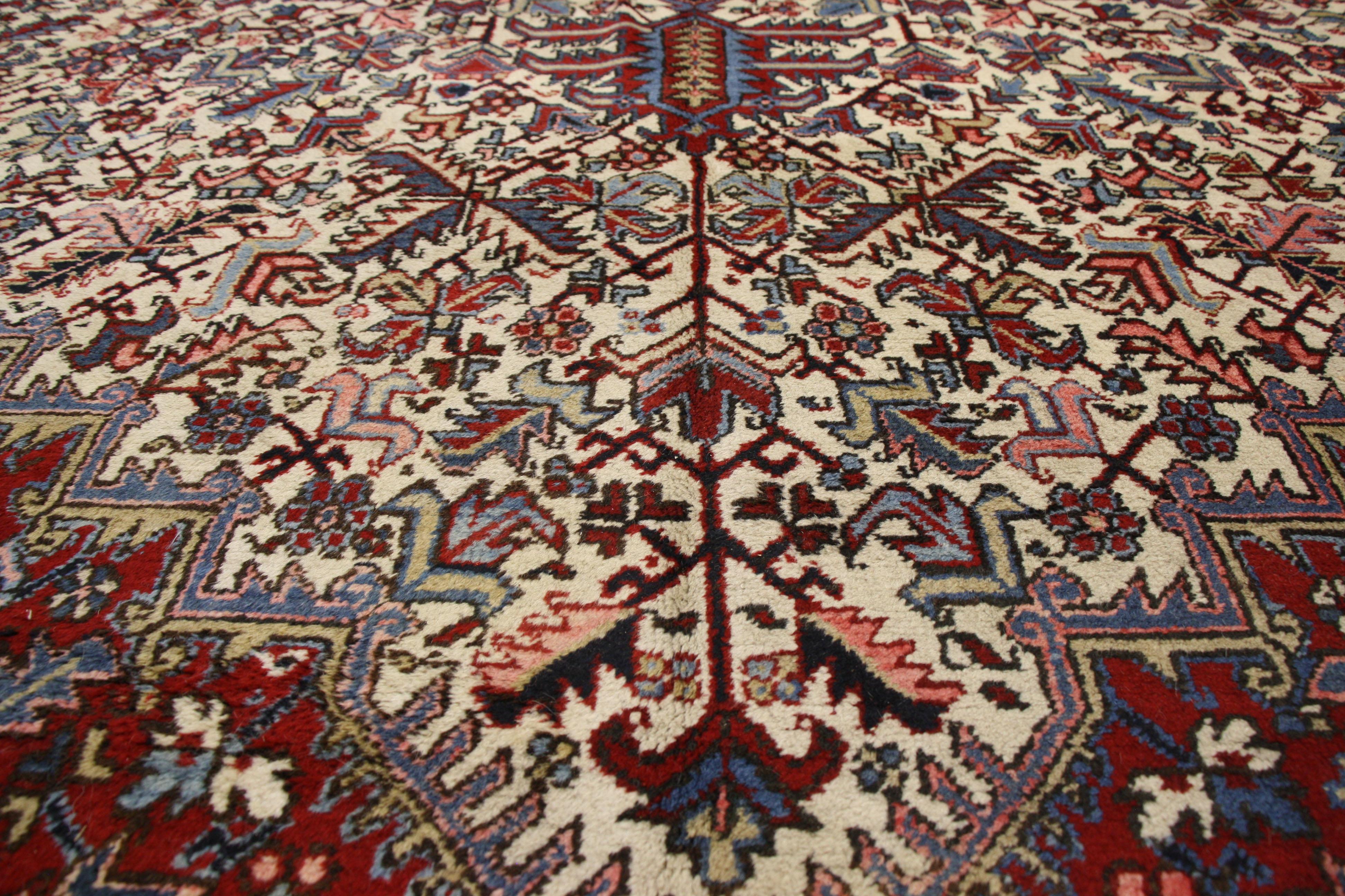 Heriz Serapi Oversized Antique Heriz Persian Rug, Stylish Durability Meets Perpetually Posh For Sale