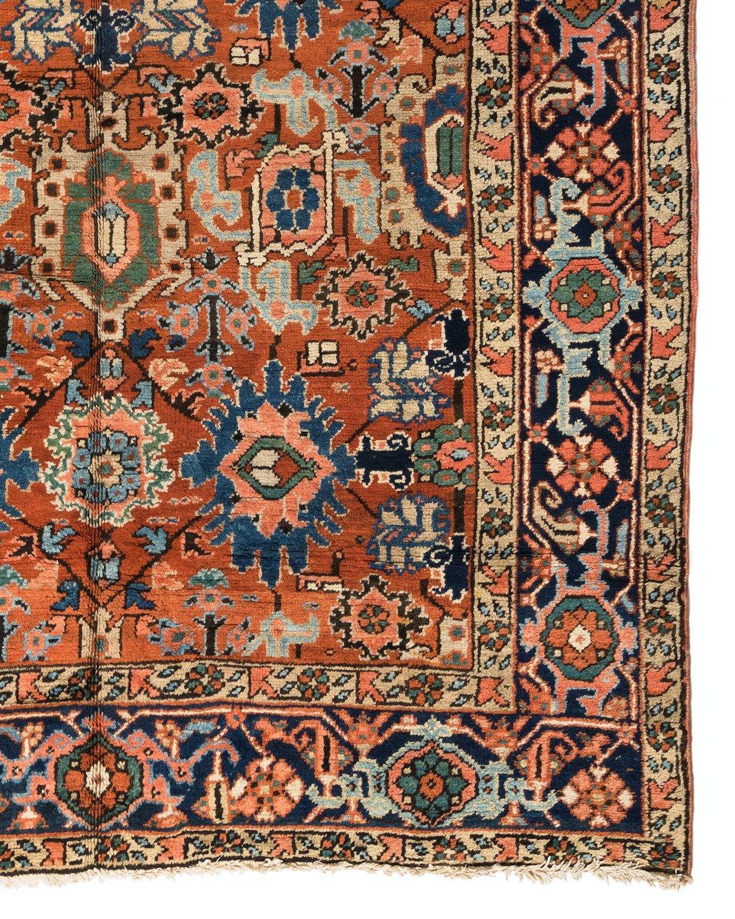 Antiker persischer Heriz-Teppich in Marineblau, Rost und Braun, Grün  8,2 x 10,6 Fuß (Heriz Serapi) im Angebot