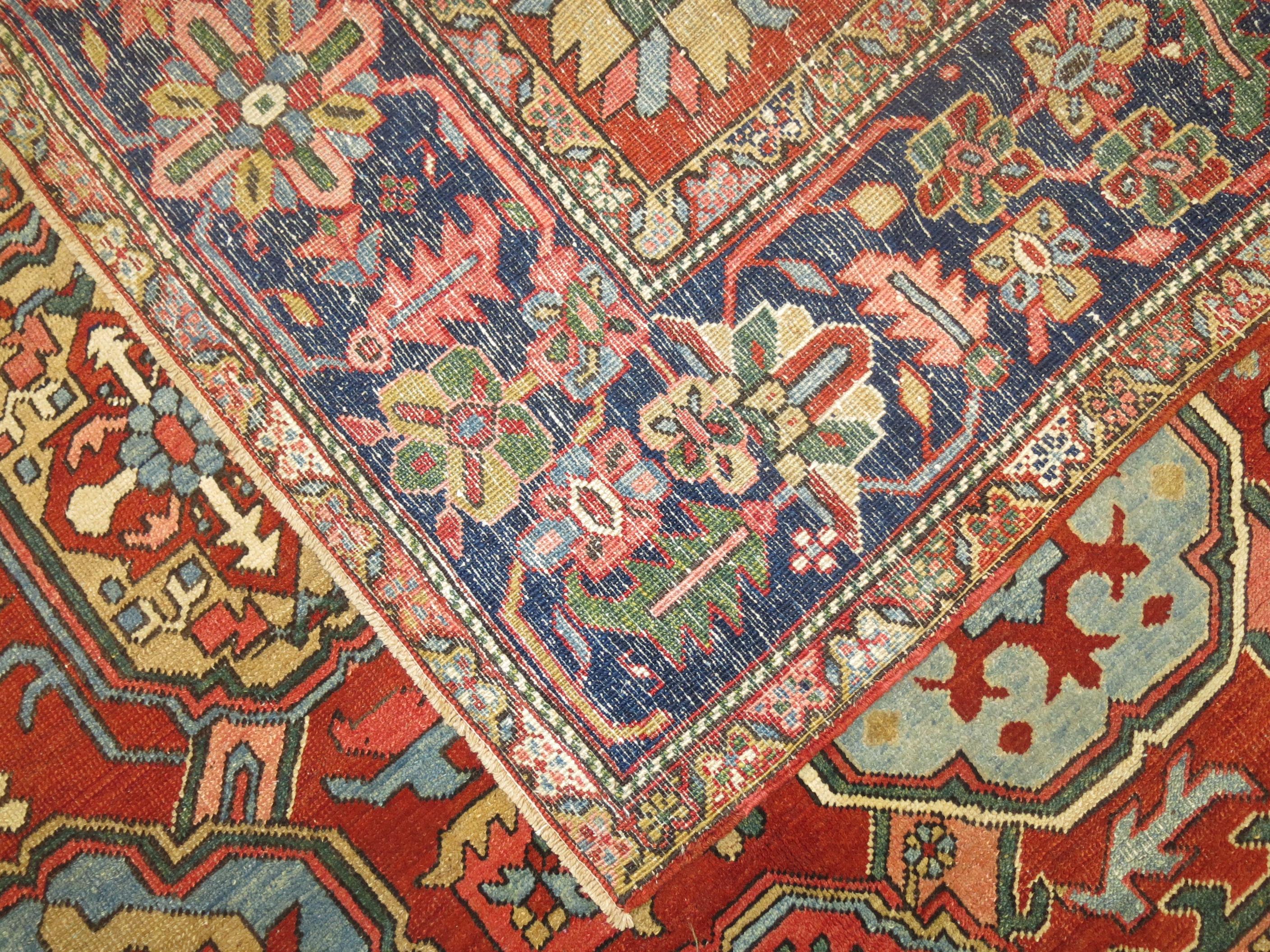 Antique Persian Heriz Carpet, Early 20th Century 3
