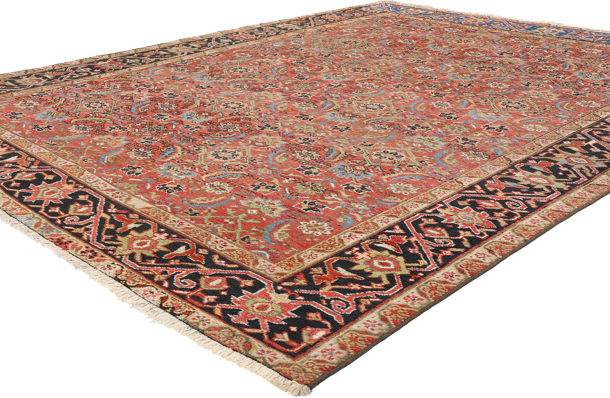 90005 Antiker persischer Heriz-Teppich, 08'00 x 09'09. Dieser fesselnde, handgeknüpfte antike Heriz-Teppich aus Wolle ist ein wunderschönes Zeugnis der zeitlosen Kunstfertigkeit und des handwerklichen Könnens der persischen Teppichweberei. Die