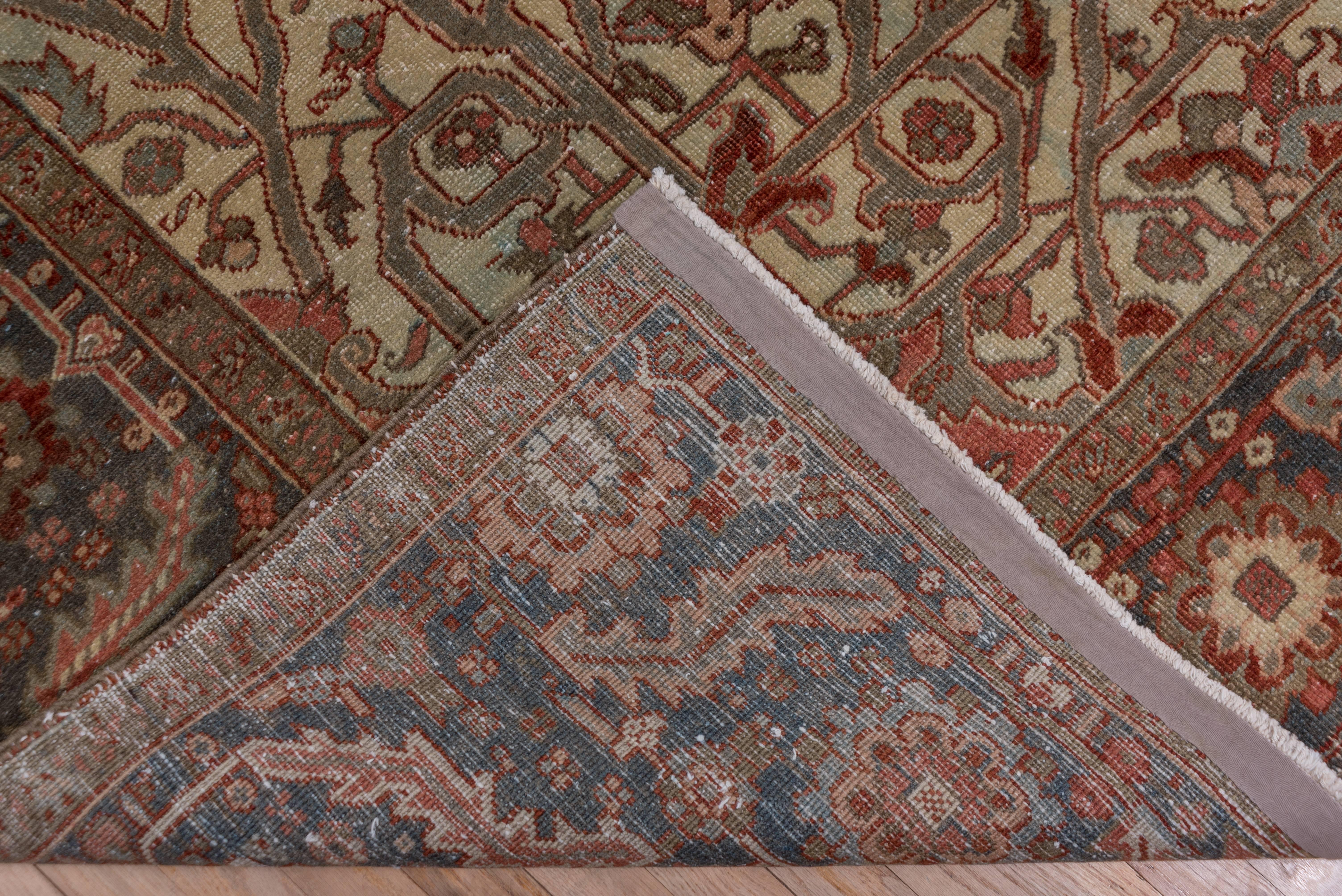 Antique Persian Heriz Carpet In Excellent Condition In New York, NY