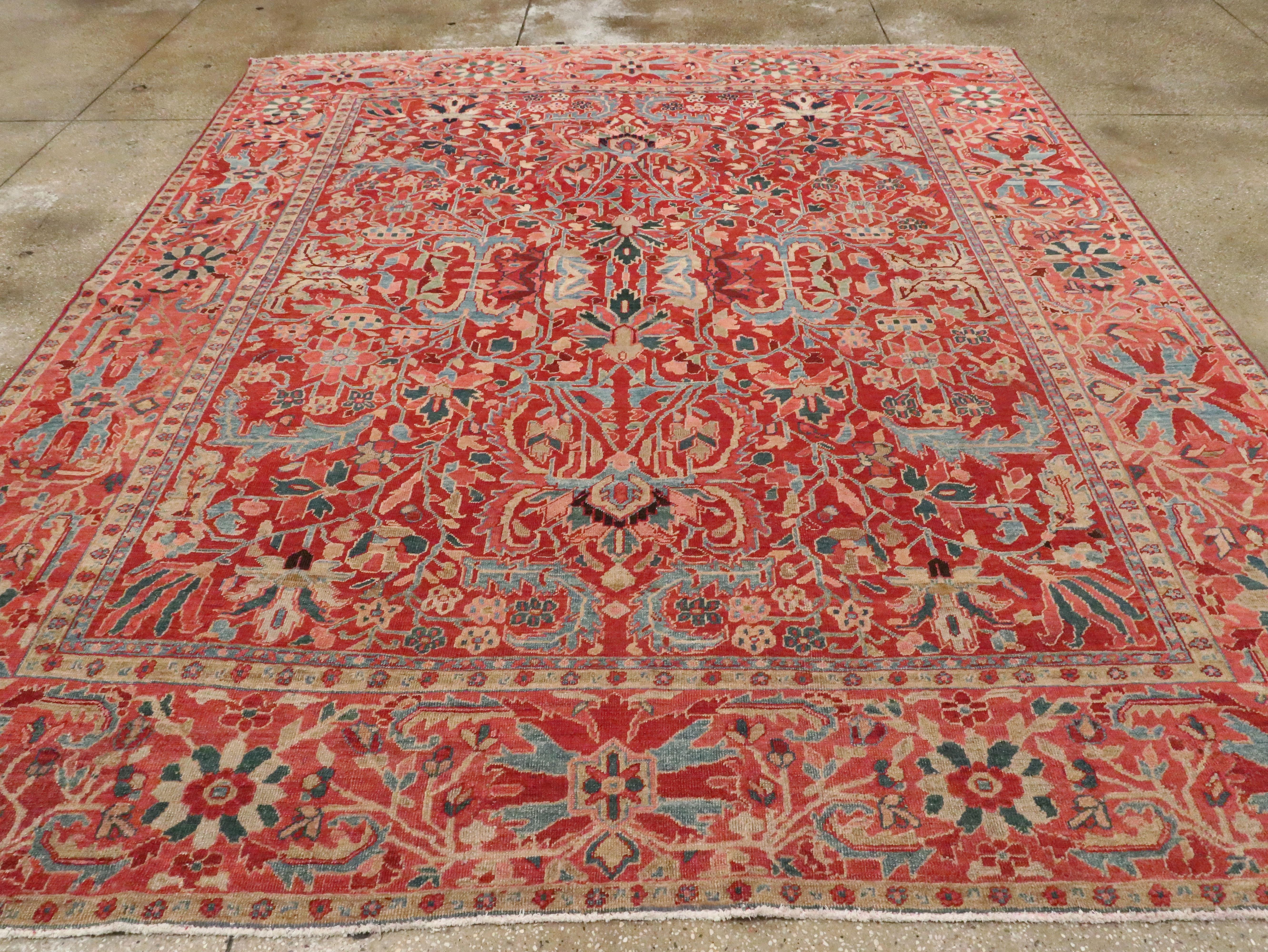 Antique Persian Heriz Carpet In Good Condition In New York, NY