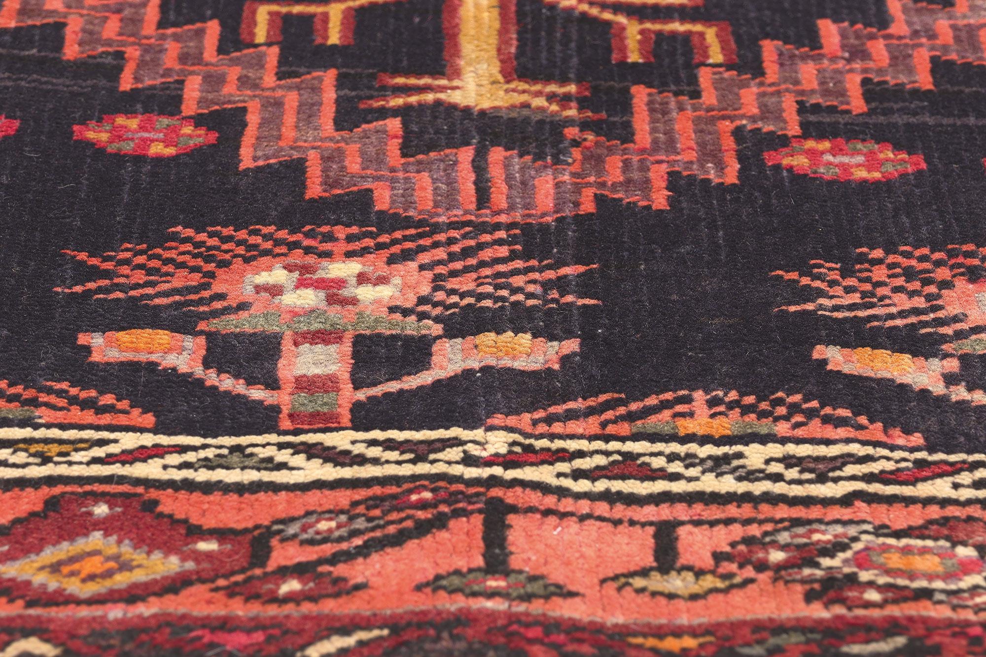Noué à la main Tapis persan ancien Heriz en vente