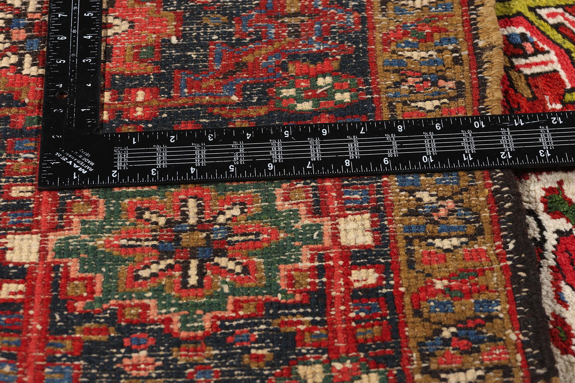 Tapis persan ancien Heriz Bon état - En vente à Dallas, TX