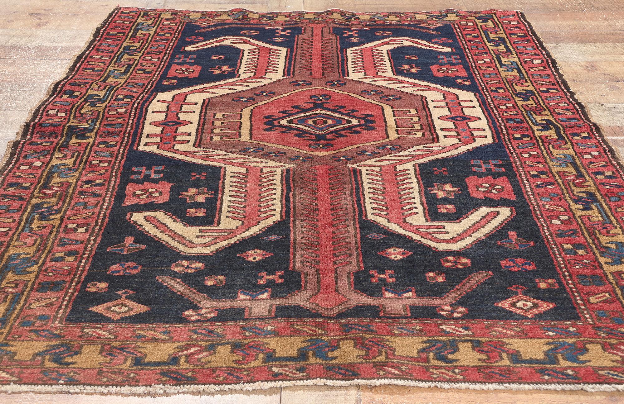 Antique Persian Heriz Carpet with Traditional Style For Sale 1