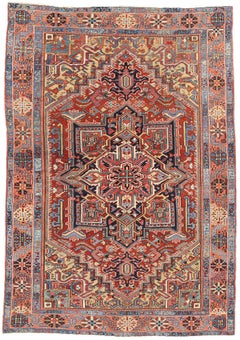 Alfombra persa Heriz de 1920 con estilo moderno y elegancia atemporal