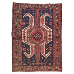 Antique Persian Heriz Carpet with Traditional Style