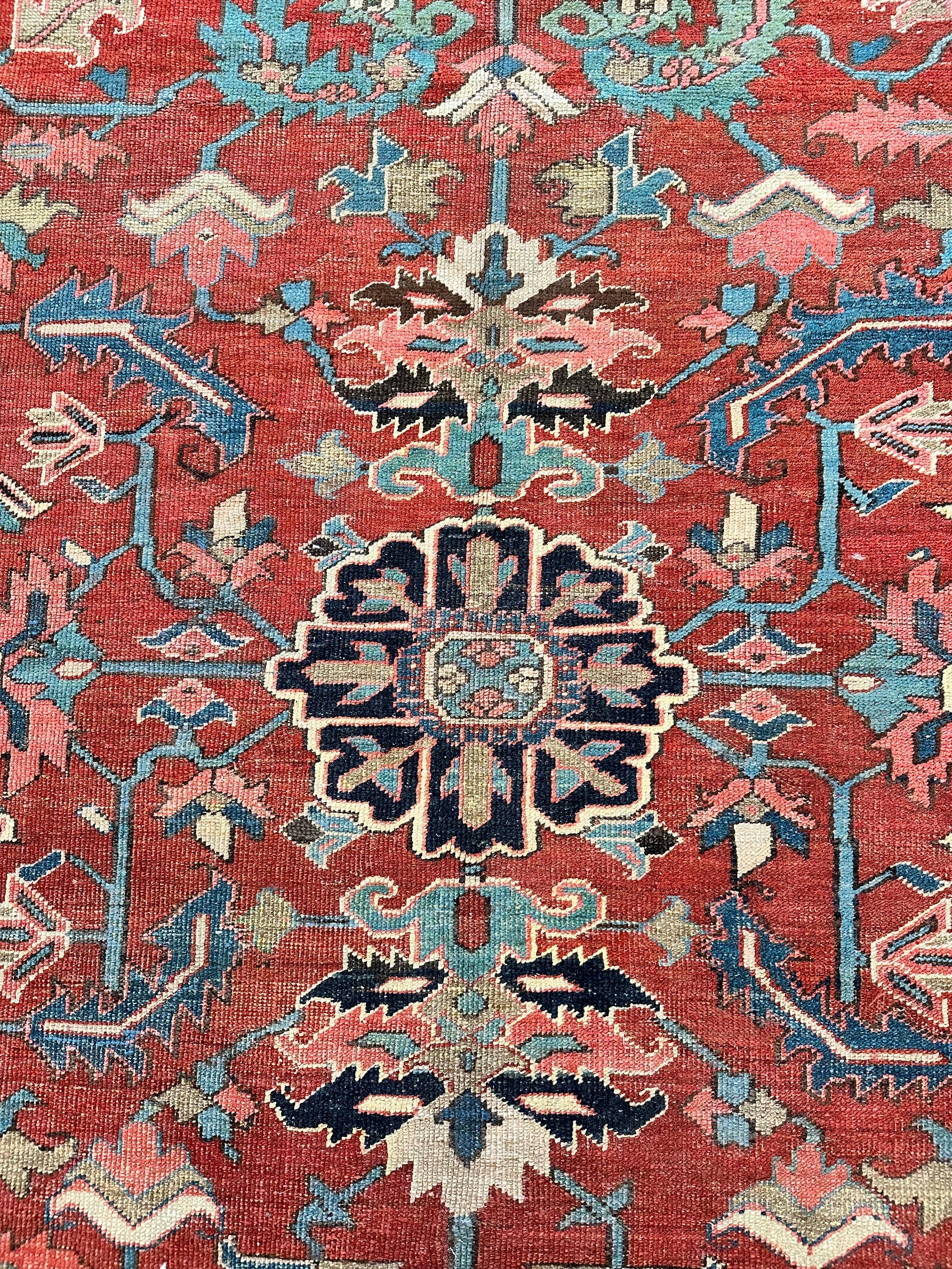 Alfombra persa antigua Heriz Alfombra oriental de lana hecha a mano, óxido, azul marino-azul medio en venta 3