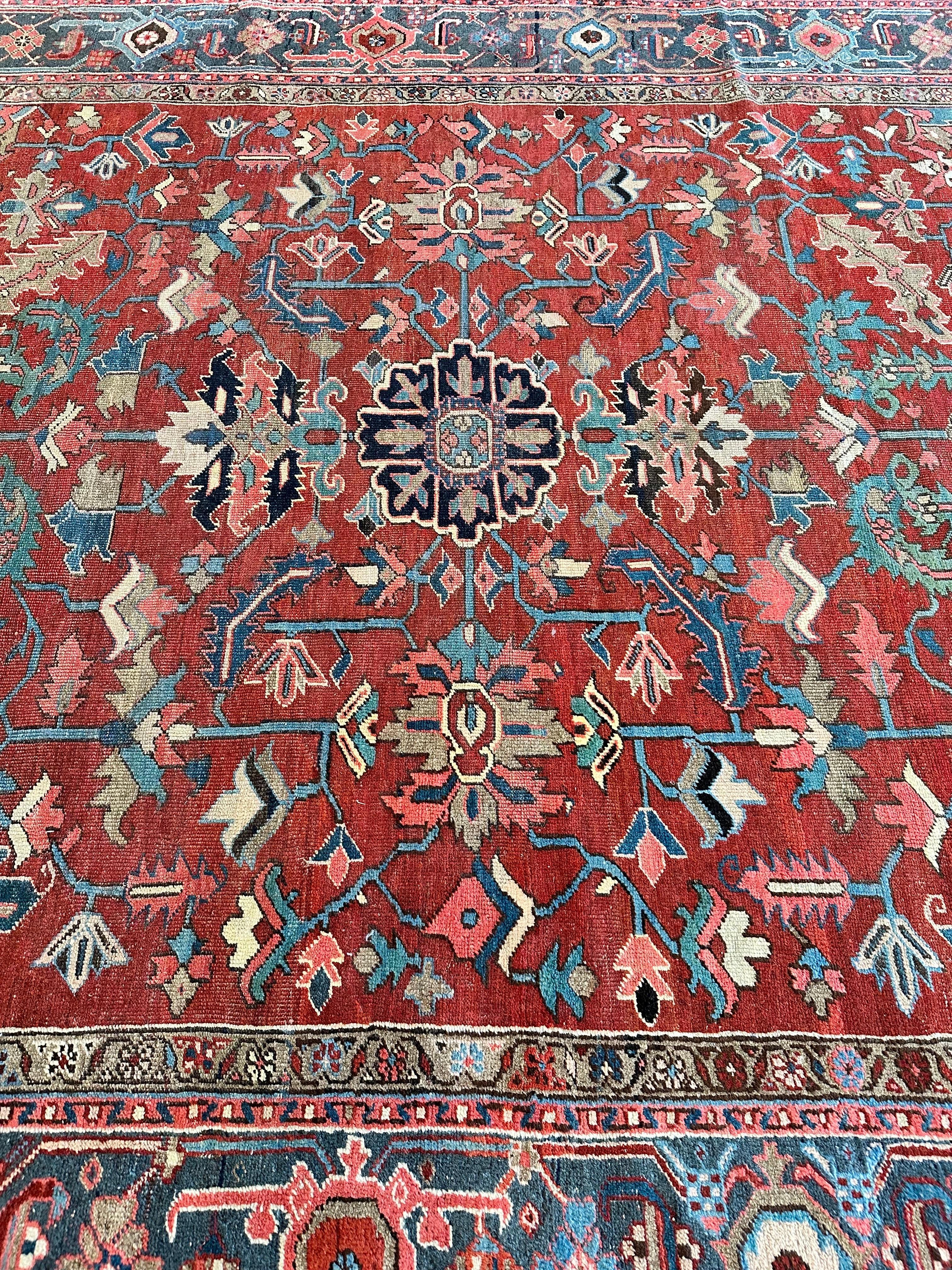 Alfombra persa antigua Heriz Alfombra oriental de lana hecha a mano, óxido, azul marino-azul medio en venta 5