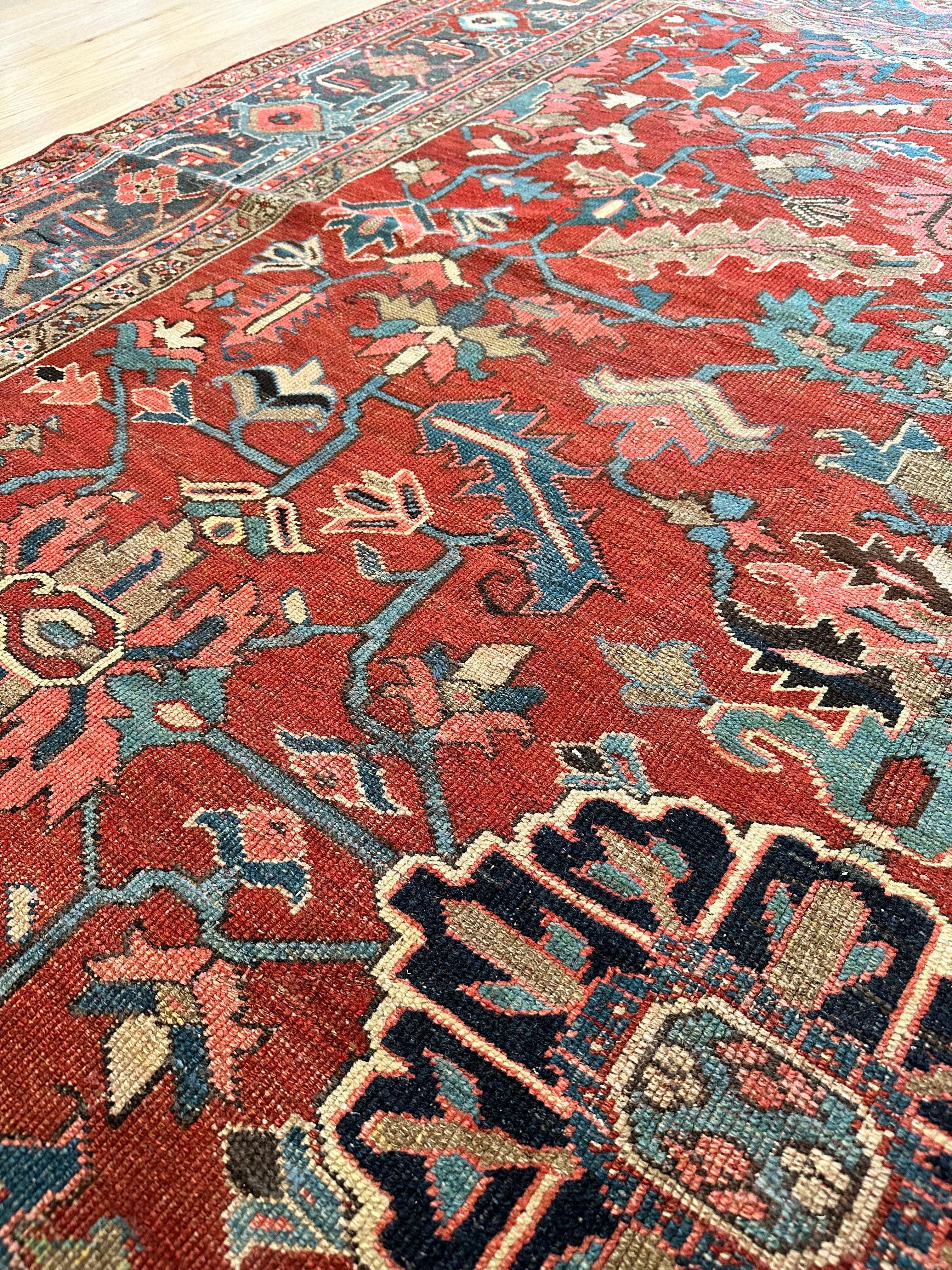 Alfombra persa antigua Heriz Alfombra oriental de lana hecha a mano, óxido, azul marino-azul medio en venta 1