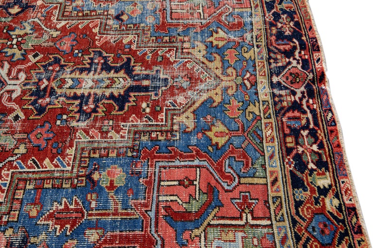 Tapis Persan Ancien Heriz En Laine Rouge Et Bleu Motif De M daillons 