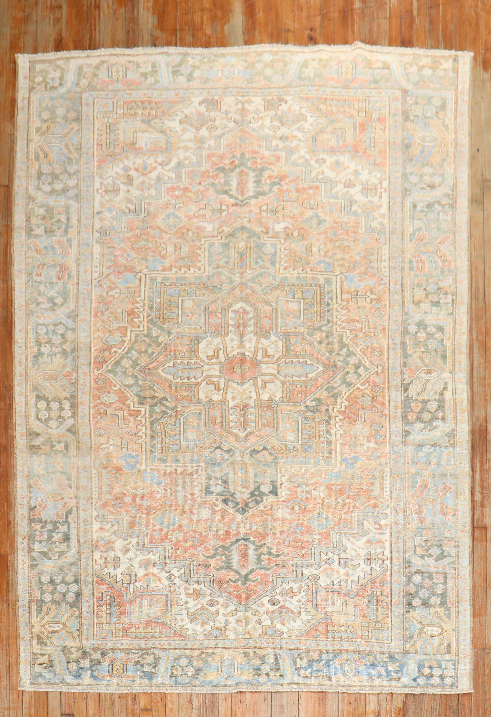 Mid-20th century Intermediate size Persian Heriz rug in light colors

Measures: 6'8'' x 8'11''.