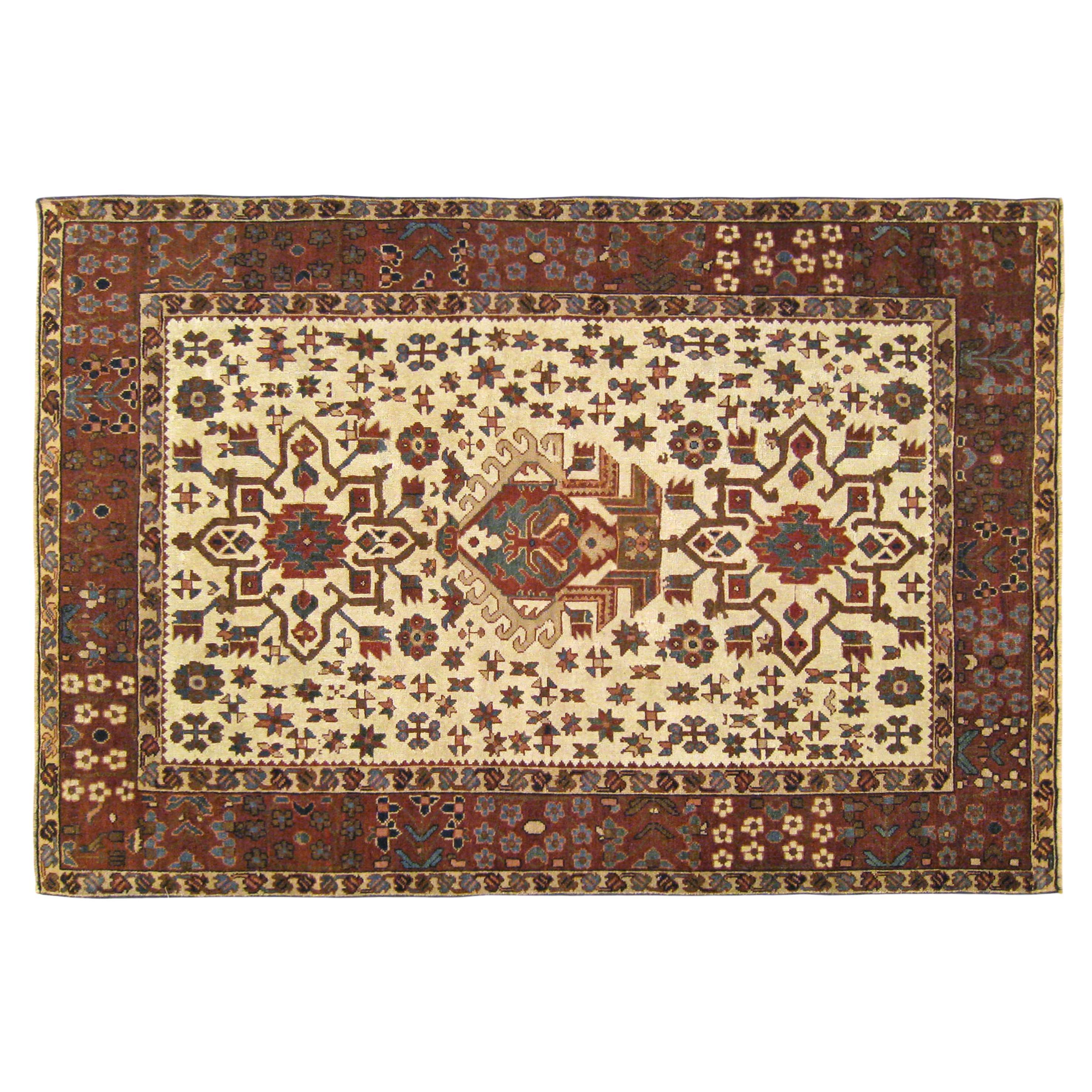 Tapis persan ancien Heriz Karaja Oriental, petite taille, avec plusieurs médaillons