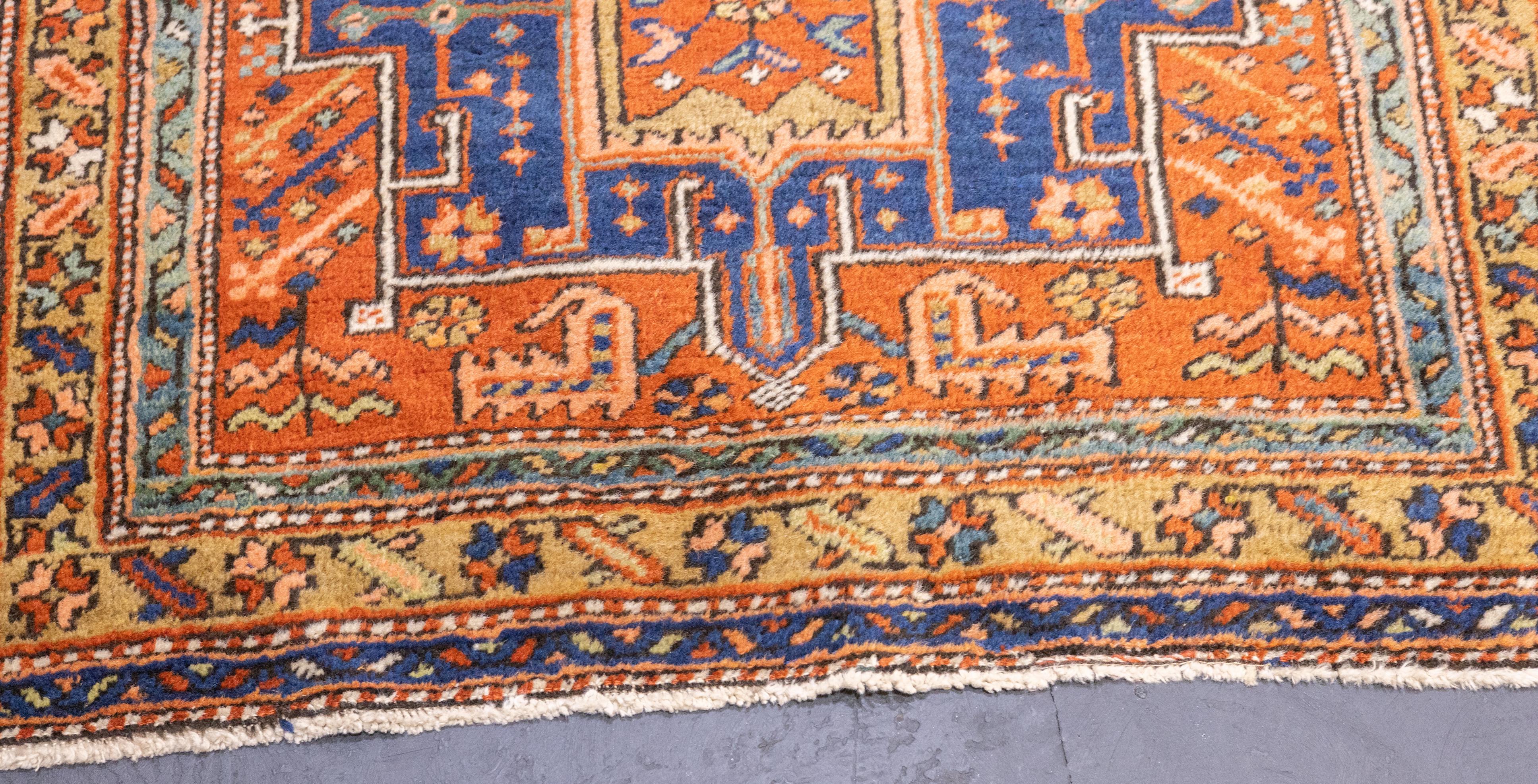 Antiker Persischer Heriz Langer Teppich 3' x 10' (Handgeknüpft) im Angebot