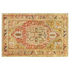Tapis persan ancien Heriz Oriental, taille de pièce, avec médaillon central