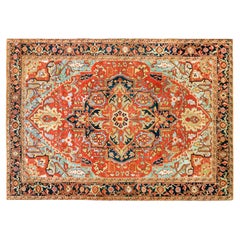 Tapis persan ancien Heriz Oriental, taille de pièce, avec médaillon central