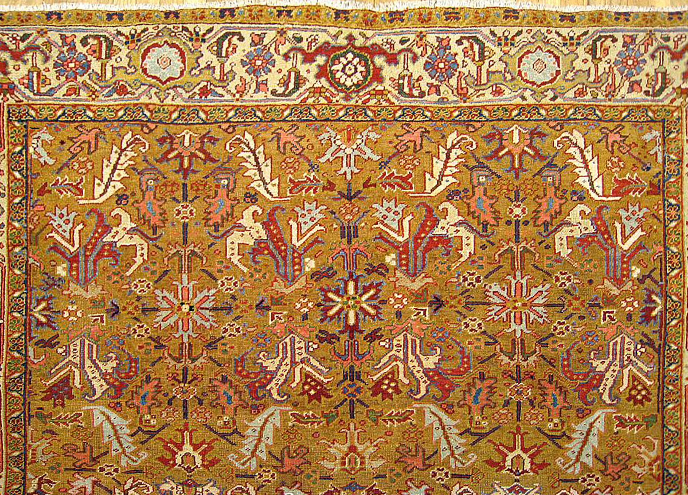 Noué à la main Tapis persan ancien Heriz Oriental, taille de pièce, design symétrique en vente