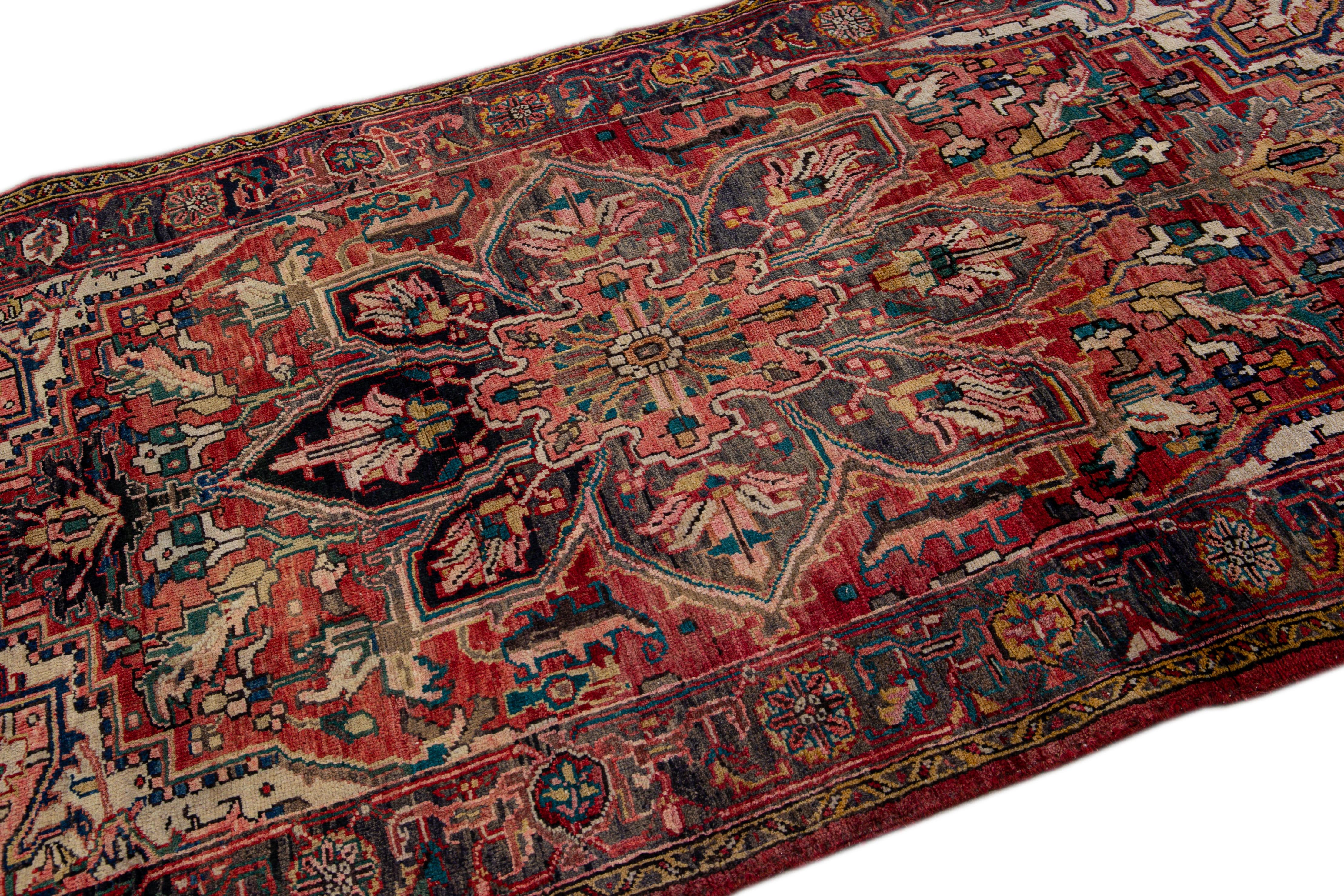 Antique Persian Heriz Red Handmade Medallion Floral Wool Rug In Excellent Condition For Sale In Norwalk, CT