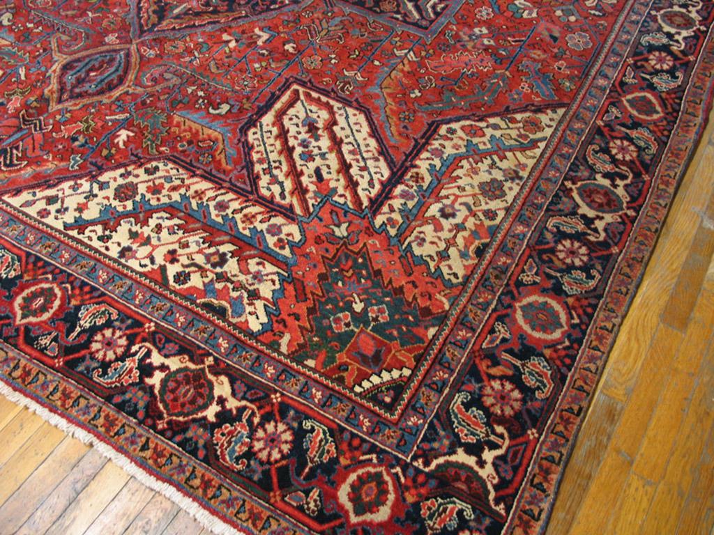Hand-Knotted Early 20th Century Persian Heriz Carpet ( 10'6