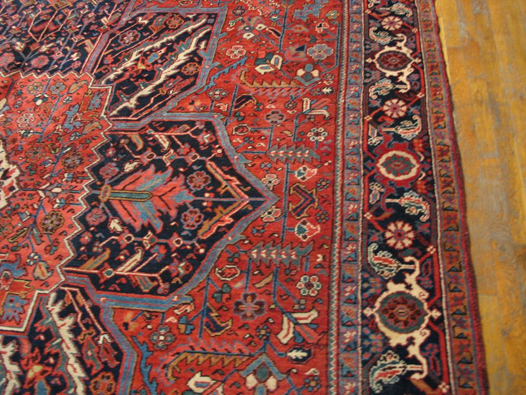 Early 20th Century Persian Heriz Carpet ( 10'6