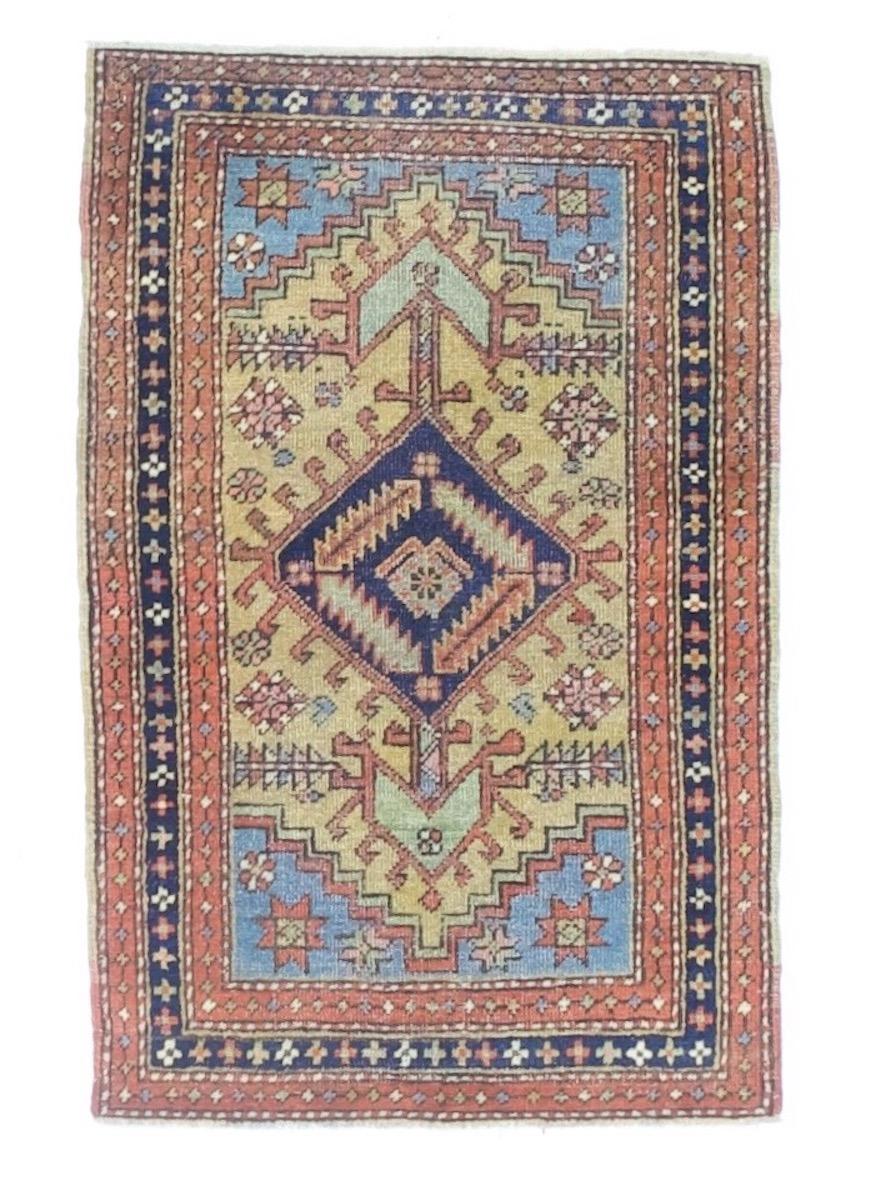 Antiker persischer Heriz-Teppich 2'6