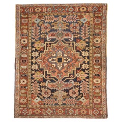 Tapis persan antique Heriz 3'7" x 4'6