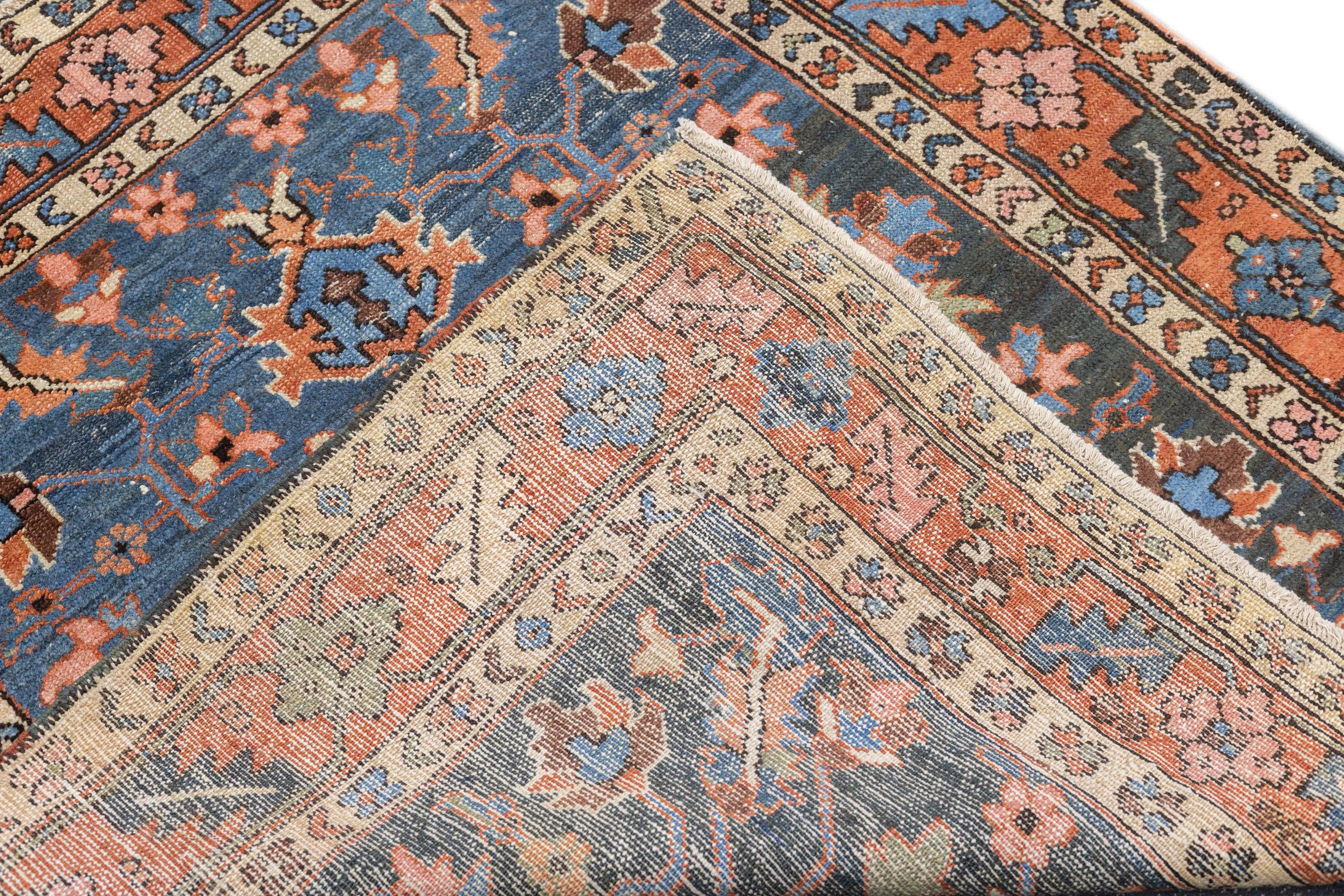Antiker persischer Heriz-Teppich 4'0