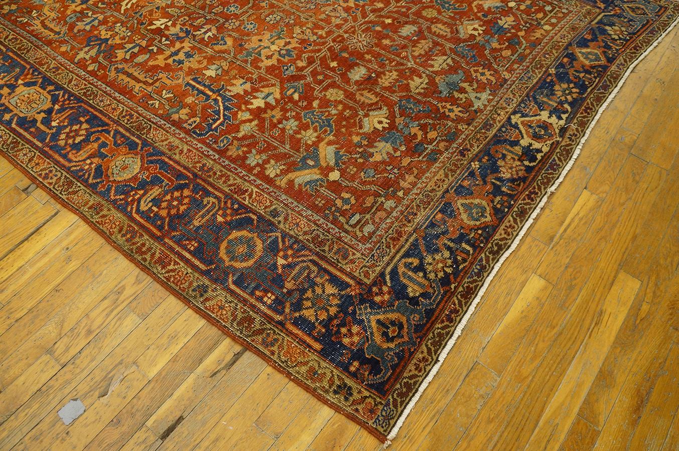 Early 20th Century N.W.  Persian Heriz Carpet ( 6'4''x 9'1'' - 193 x 277 ) In Good Condition For Sale In New York, NY