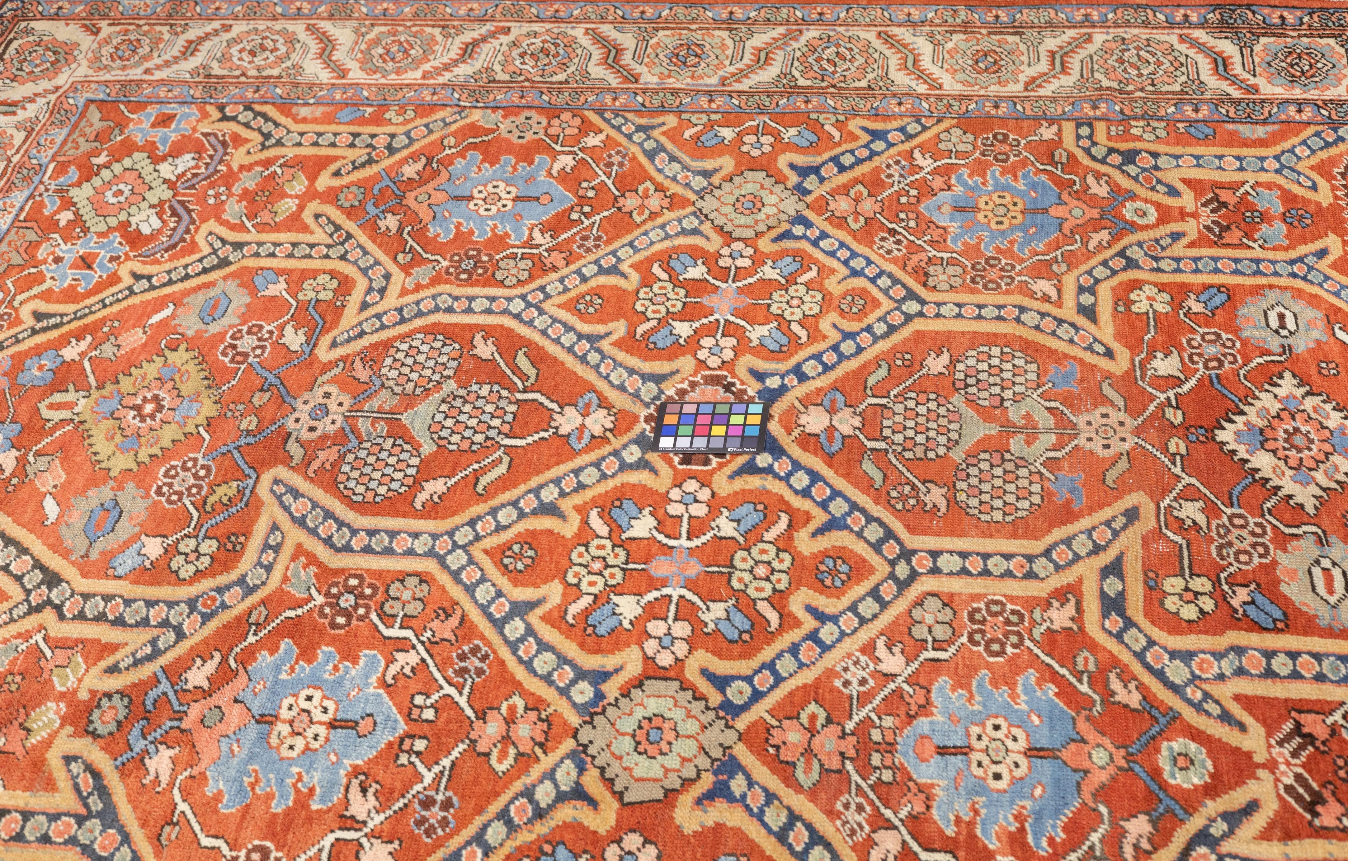 XIXe siècle Tapis persan ancien Heriz 7'9'' x 10'5'' en vente