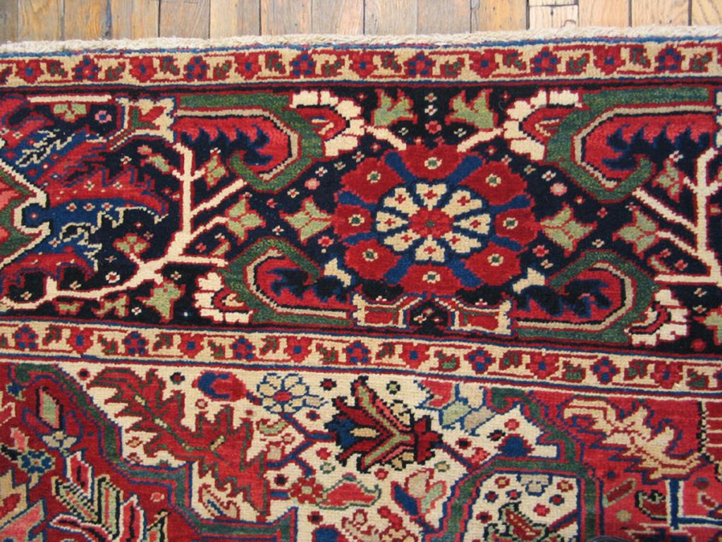 Early 20th Century 1920s Persian Heriz Carpet ( 9' x 11' 11