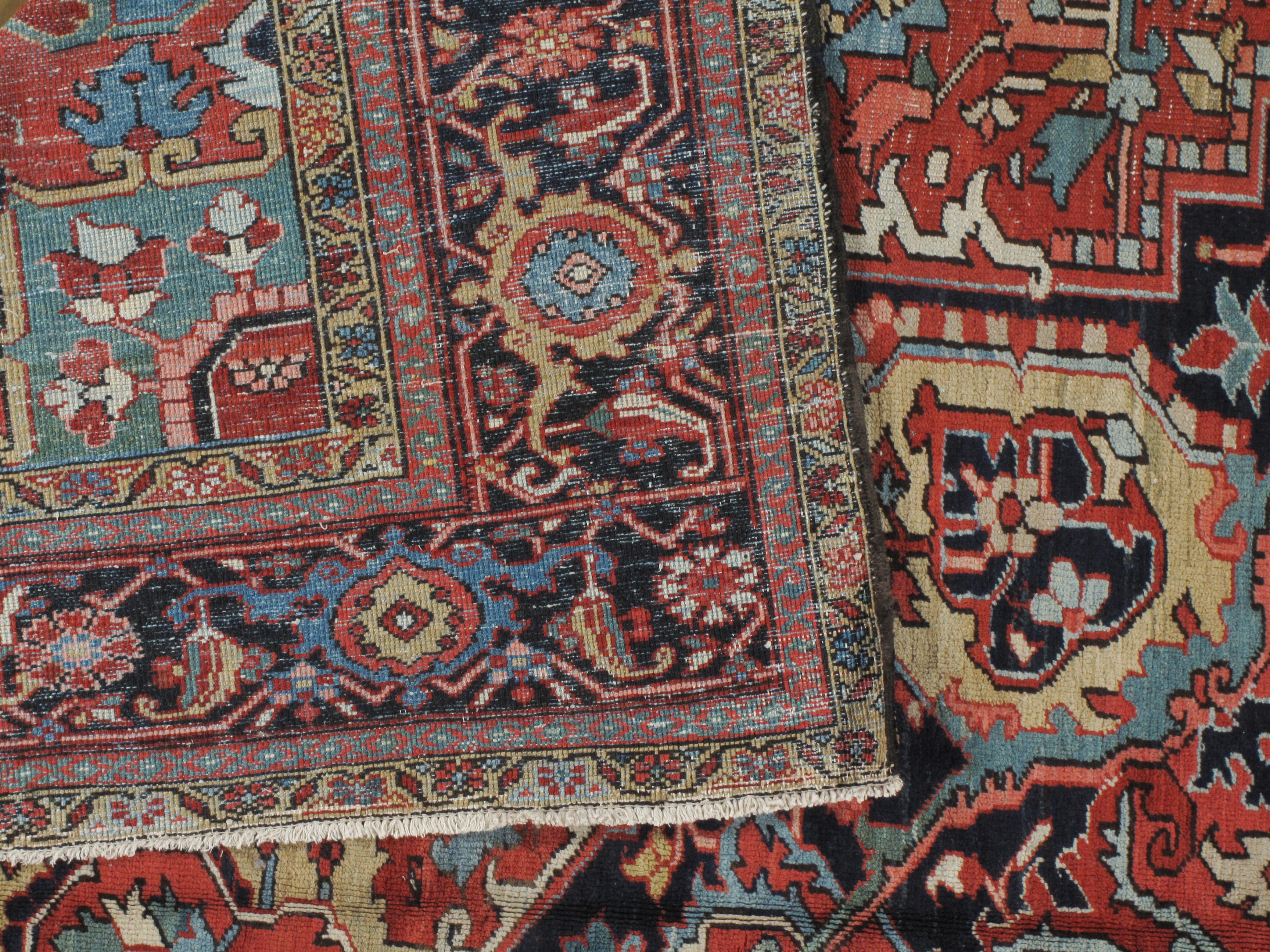 Antique Persian Heriz Rug  9'9 x 13'1 For Sale 3