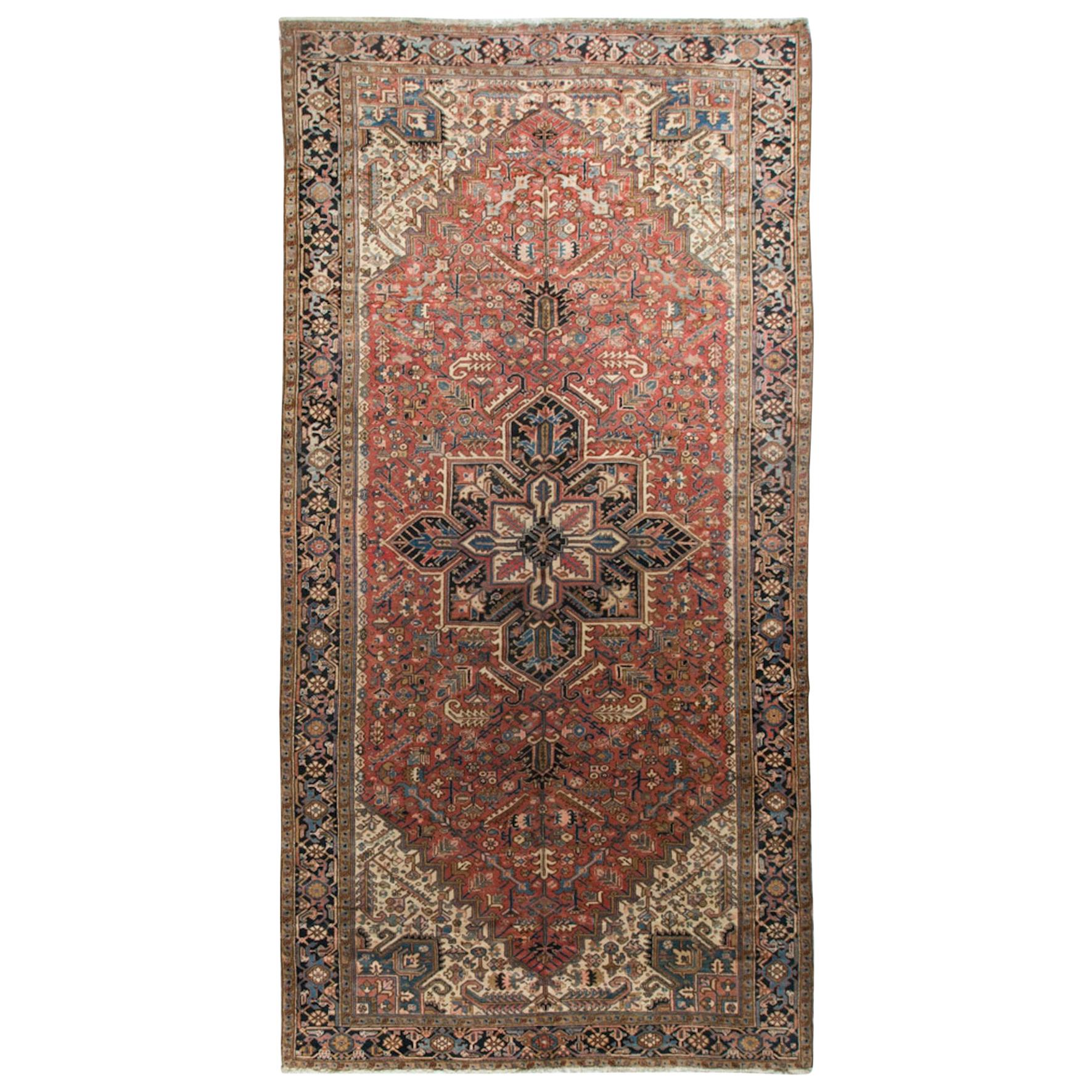 Antiker persischer Heriz-Teppich, um 1900, 9' x 18'5 cm