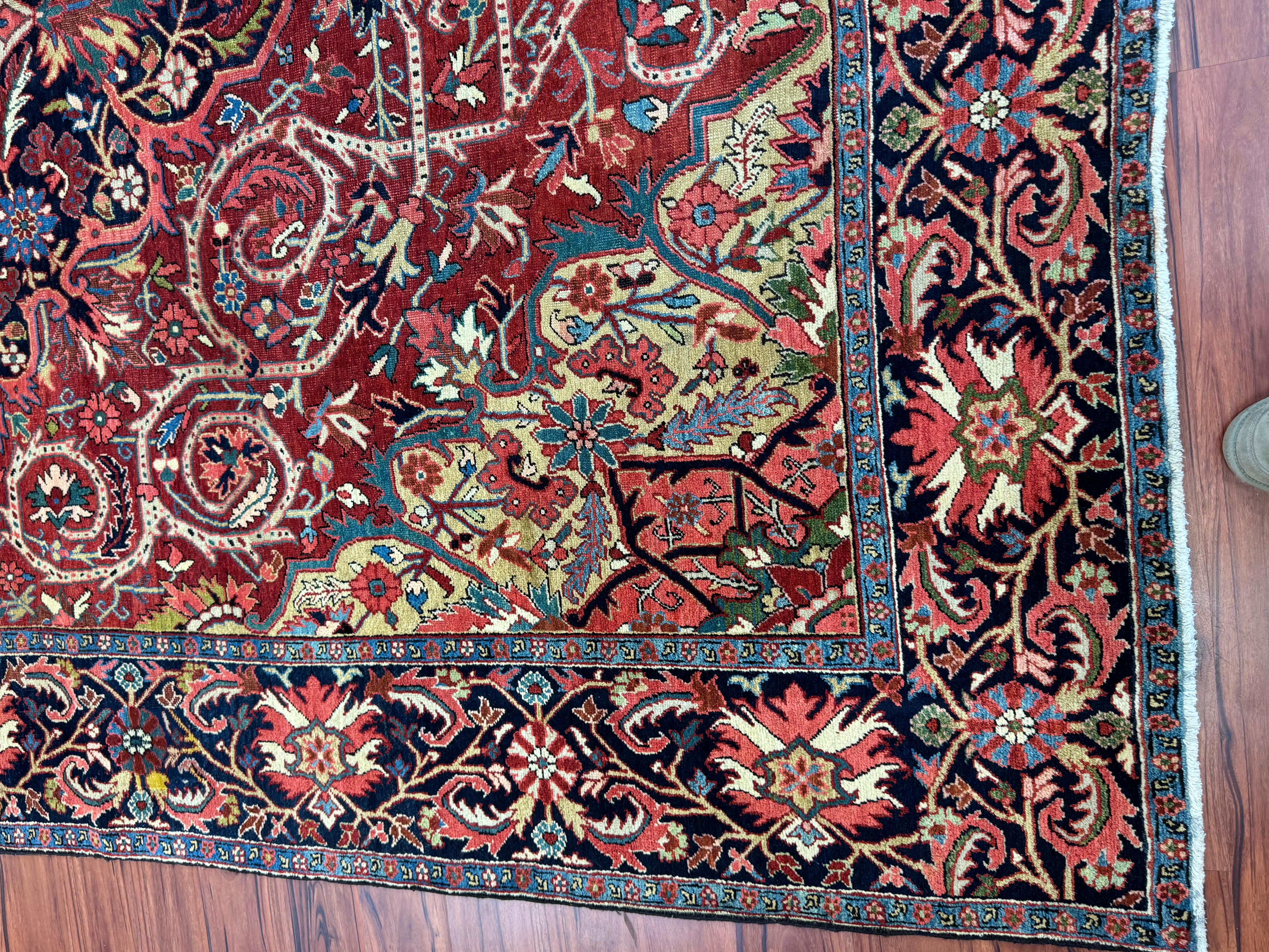 Antique Persian Heriz Rug For Sale 5