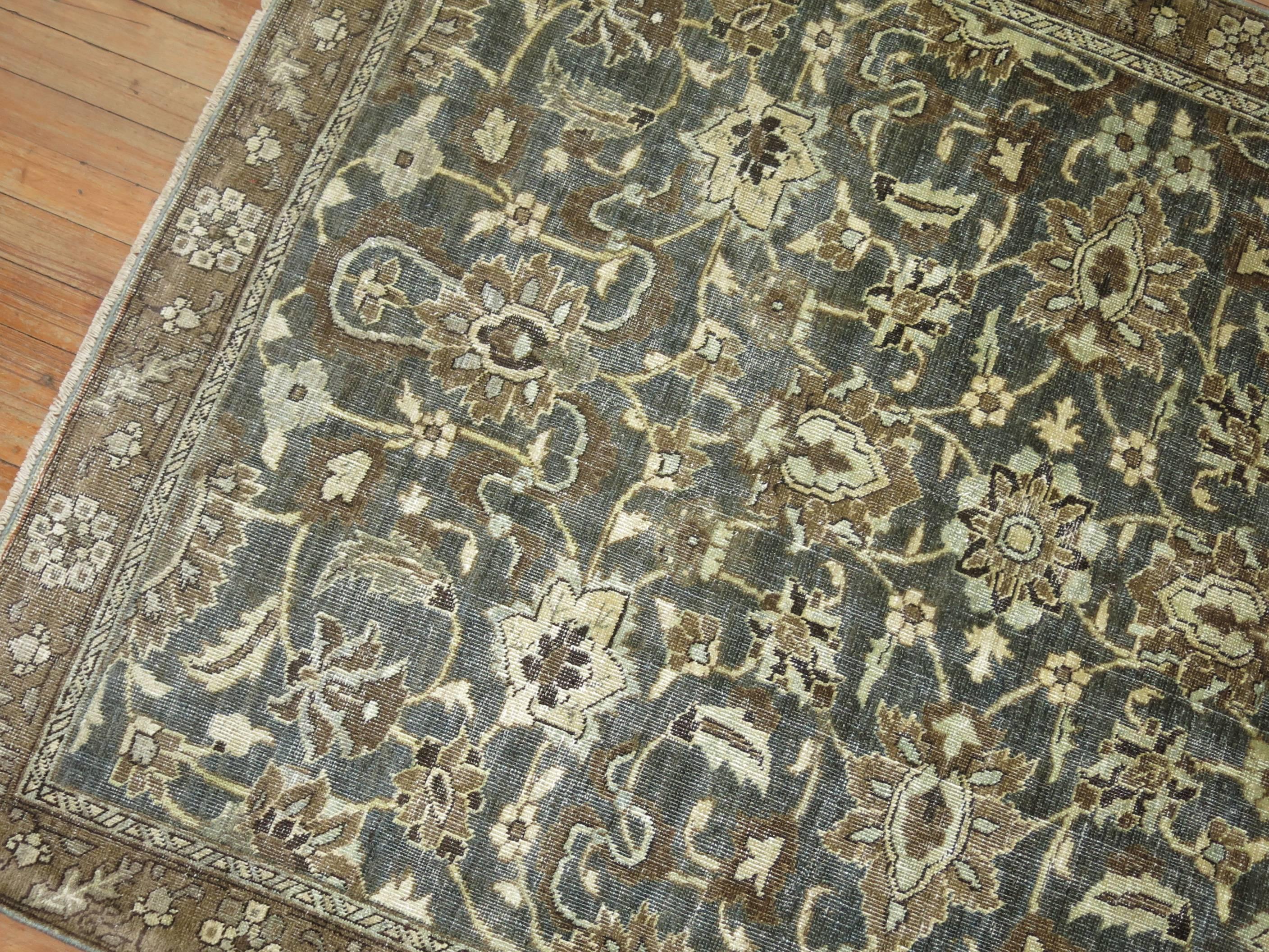 Green Antique Persian Heriz Rug In Good Condition For Sale In New York, NY