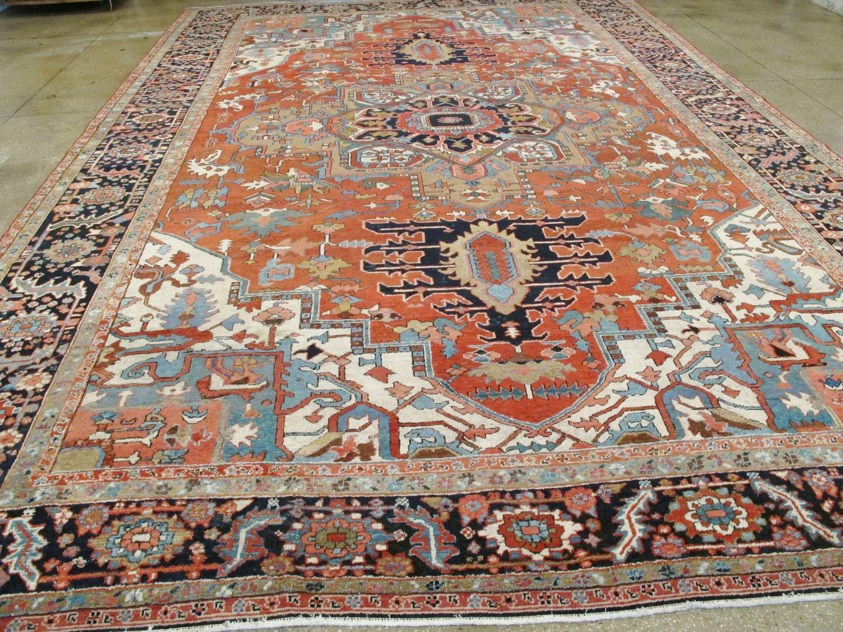 Antique Persian Heriz Rug In Excellent Condition In New York, NY