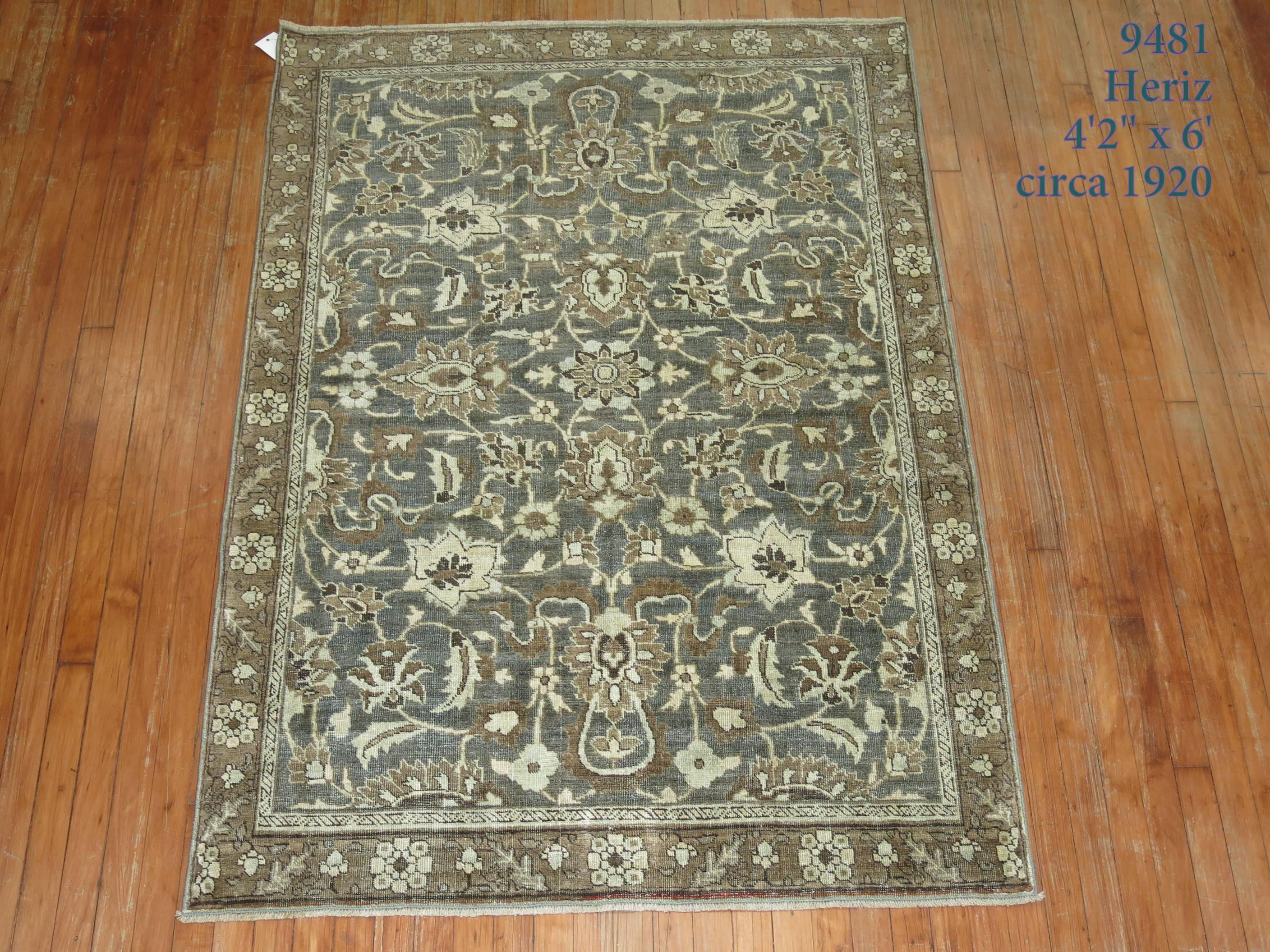 20th Century Green Antique Persian Heriz Rug For Sale
