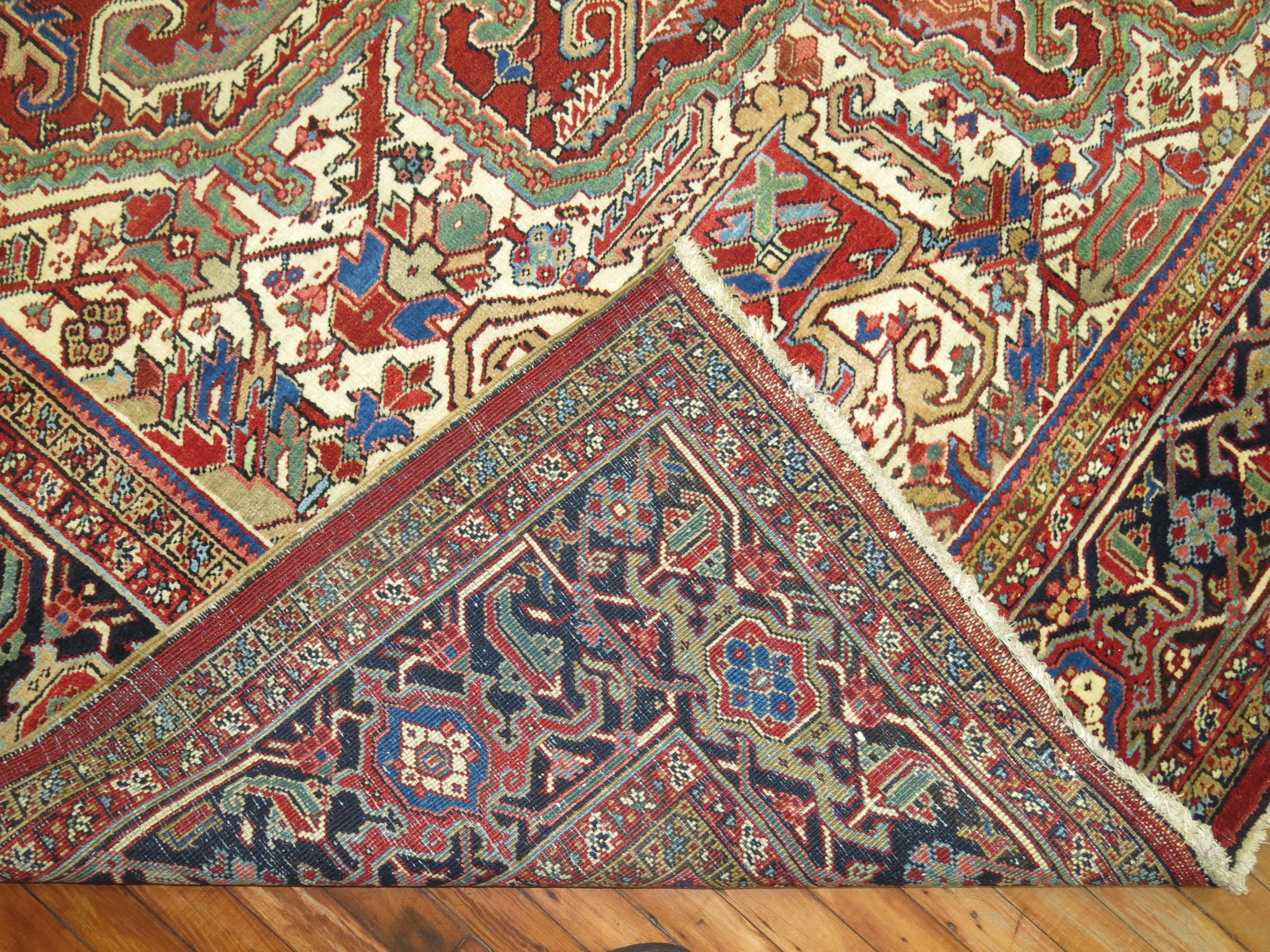 Antique Persian Heriz Rug In Excellent Condition For Sale In New York, NY