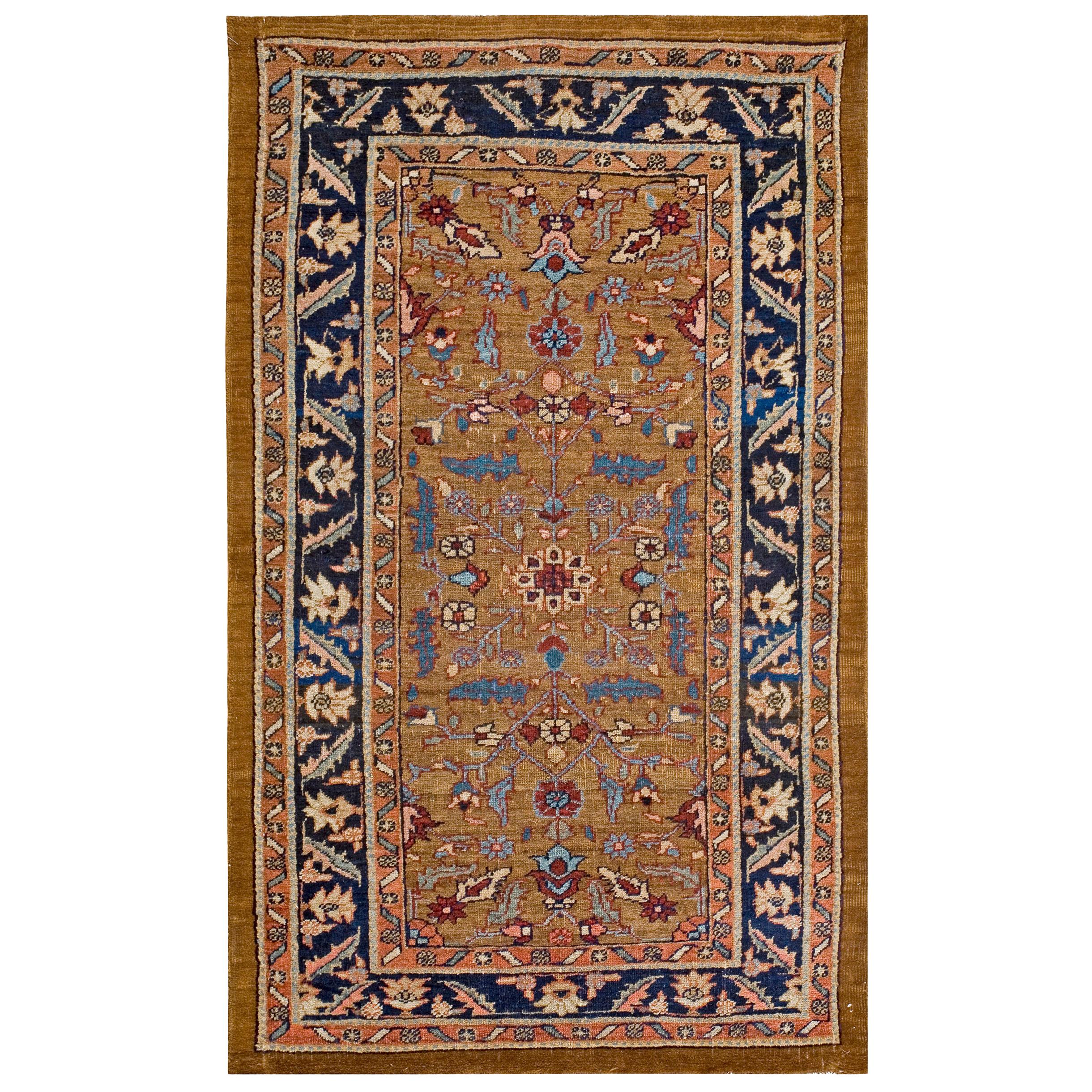 Early 20th Century N.W. Persian Heriz Rug ( 3'7" x 5'9" - 110 x 175 ) For Sale