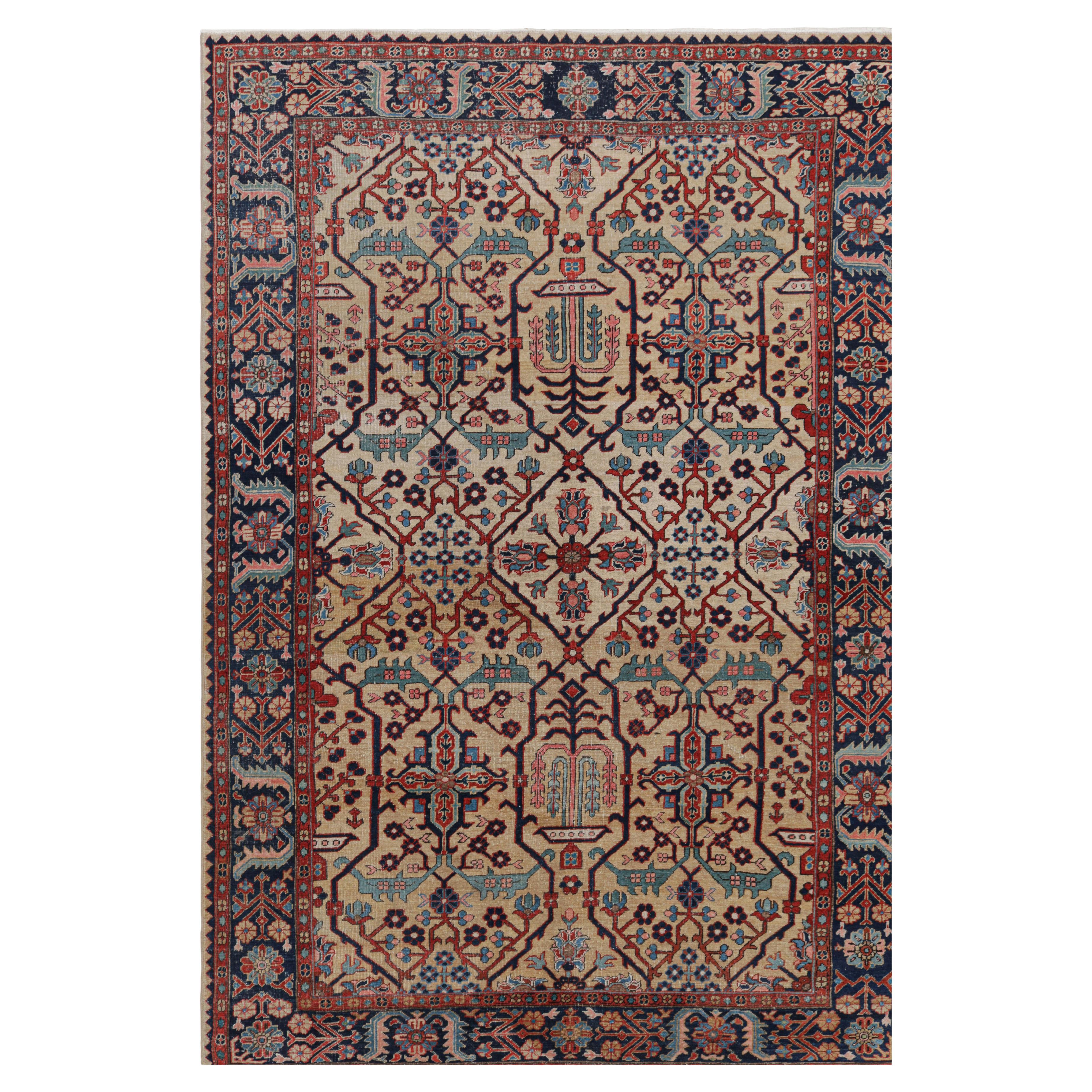 Antiker persischer Heriz-Teppich in Gold mit Blumenmustern, von Rug & Kilim