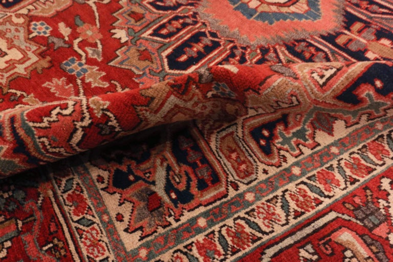 Heriz Serapi Antique Persian Heriz Rug. Size: 4 ft 10 in x 5 ft 9 in For Sale