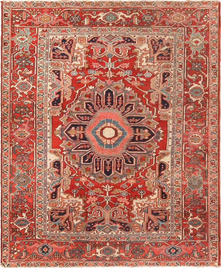 Hand-Knotted Antique Persian Heriz Rug. Size: 4 ft 10 in x 5 ft 9 in For Sale