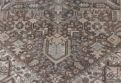 Antique Persian Heriz Rug with Geometric Medallion and Soft Neutral Tones