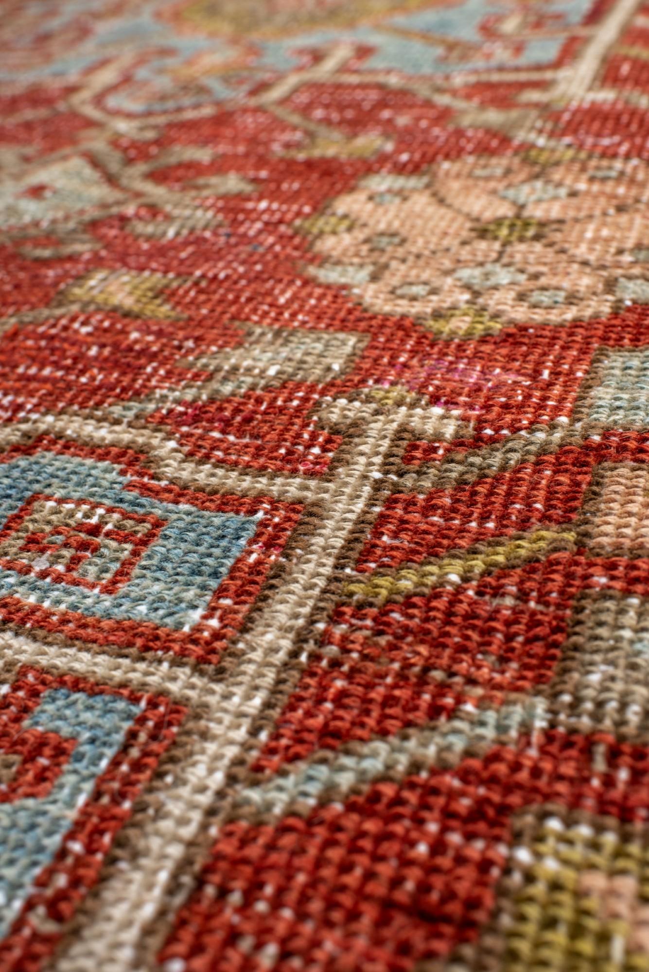 Antique Persian Heriz Rug with Soft Sky Blue & Brick Red Medallions In condizioni buone in vendita a New York, NY