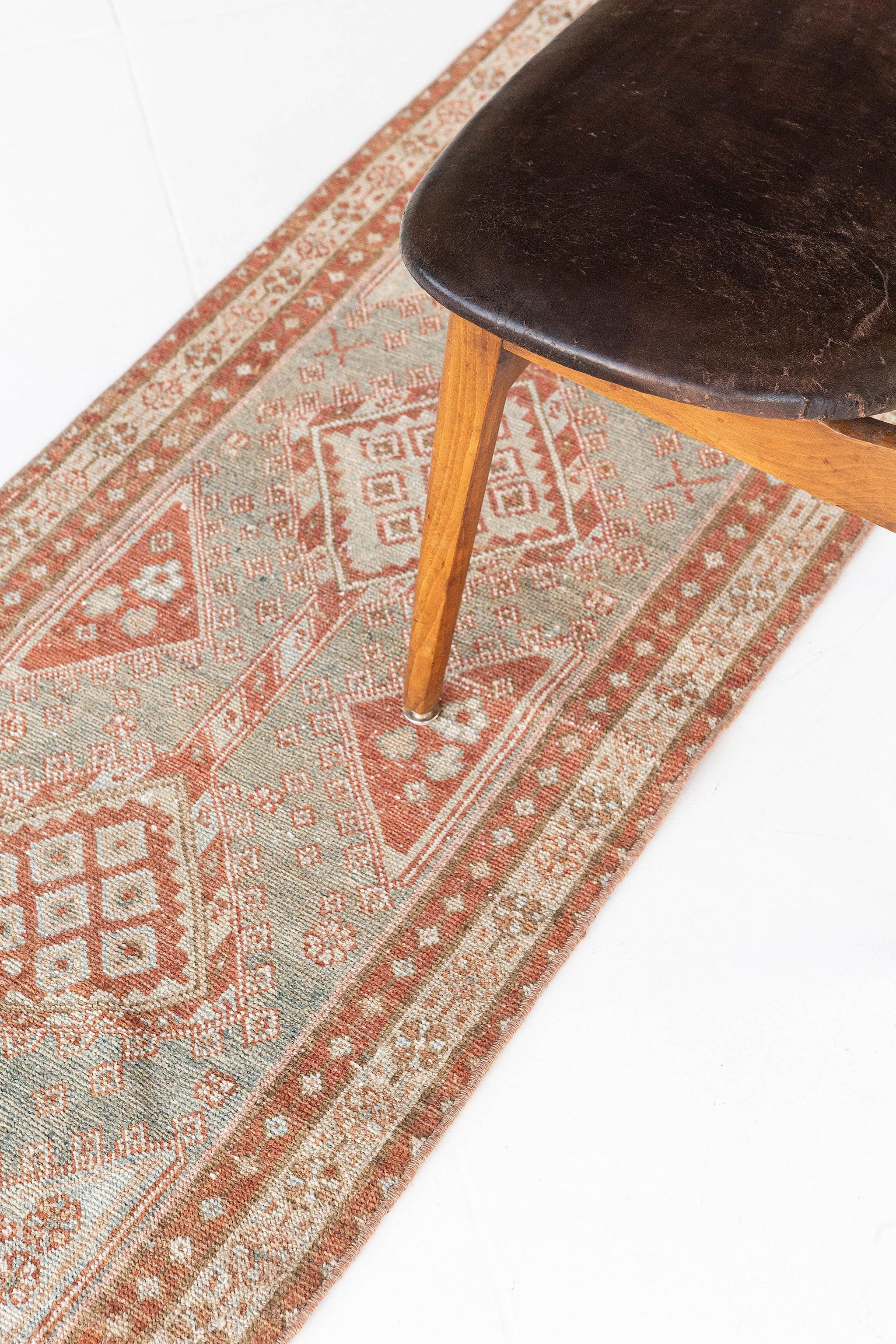 Antique Persian Heriz Runner 28437 In Good Condition For Sale In WEST HOLLYWOOD, CA