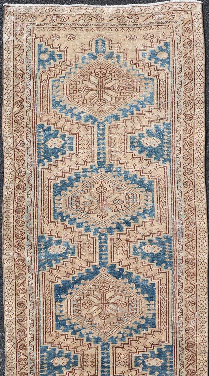 Heriz Serapi Tapis de couloir Heriz persan ancien au design géométrique beige et bleu 3'0