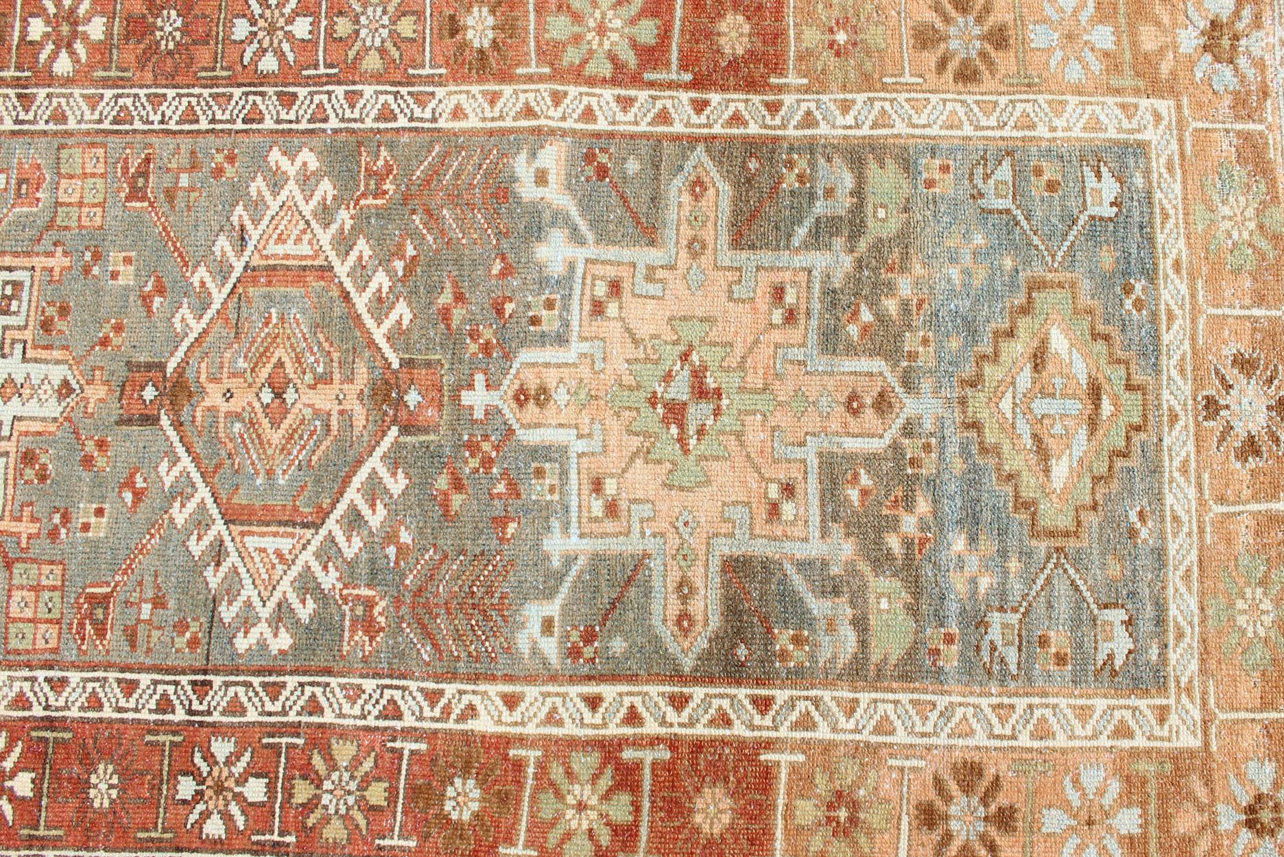 Antique Persian Heriz Runner with Geometric Medallion and Soft Colors 3'0 x 13'4 Heriz Serapi en venta